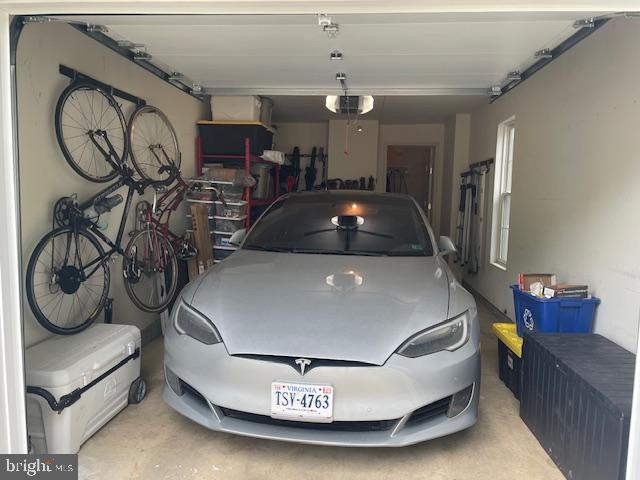 ISLAND CREEK - Residential Lease