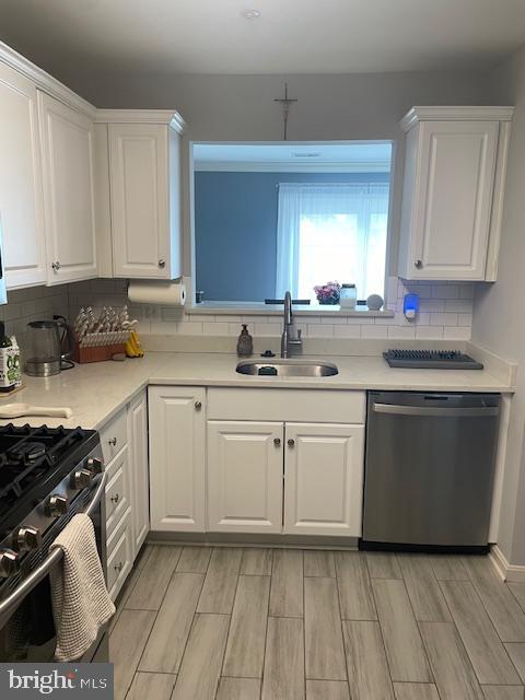 ISLAND CREEK - Residential Lease