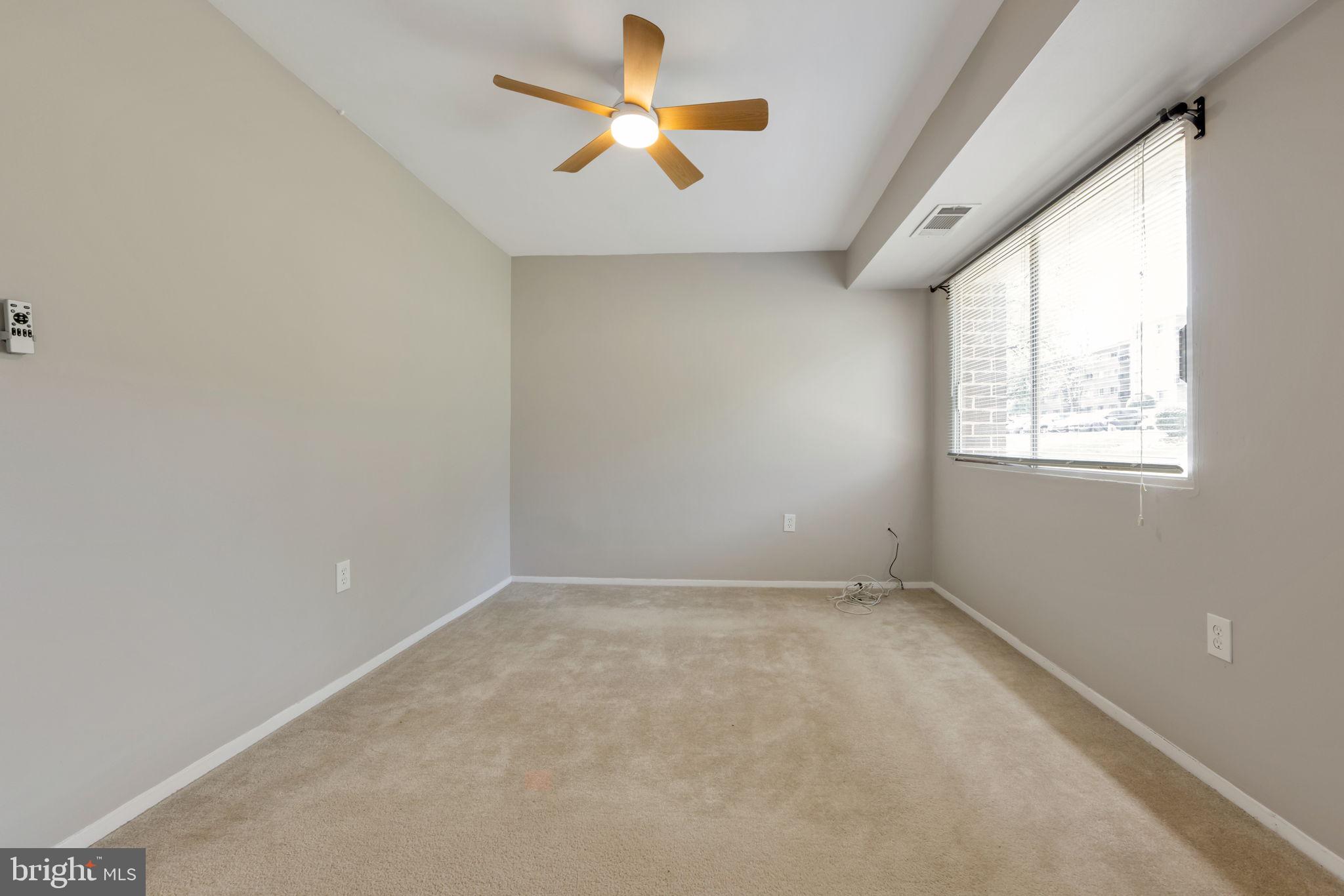 OCCOQUAN RIDGE CONDO - Residential