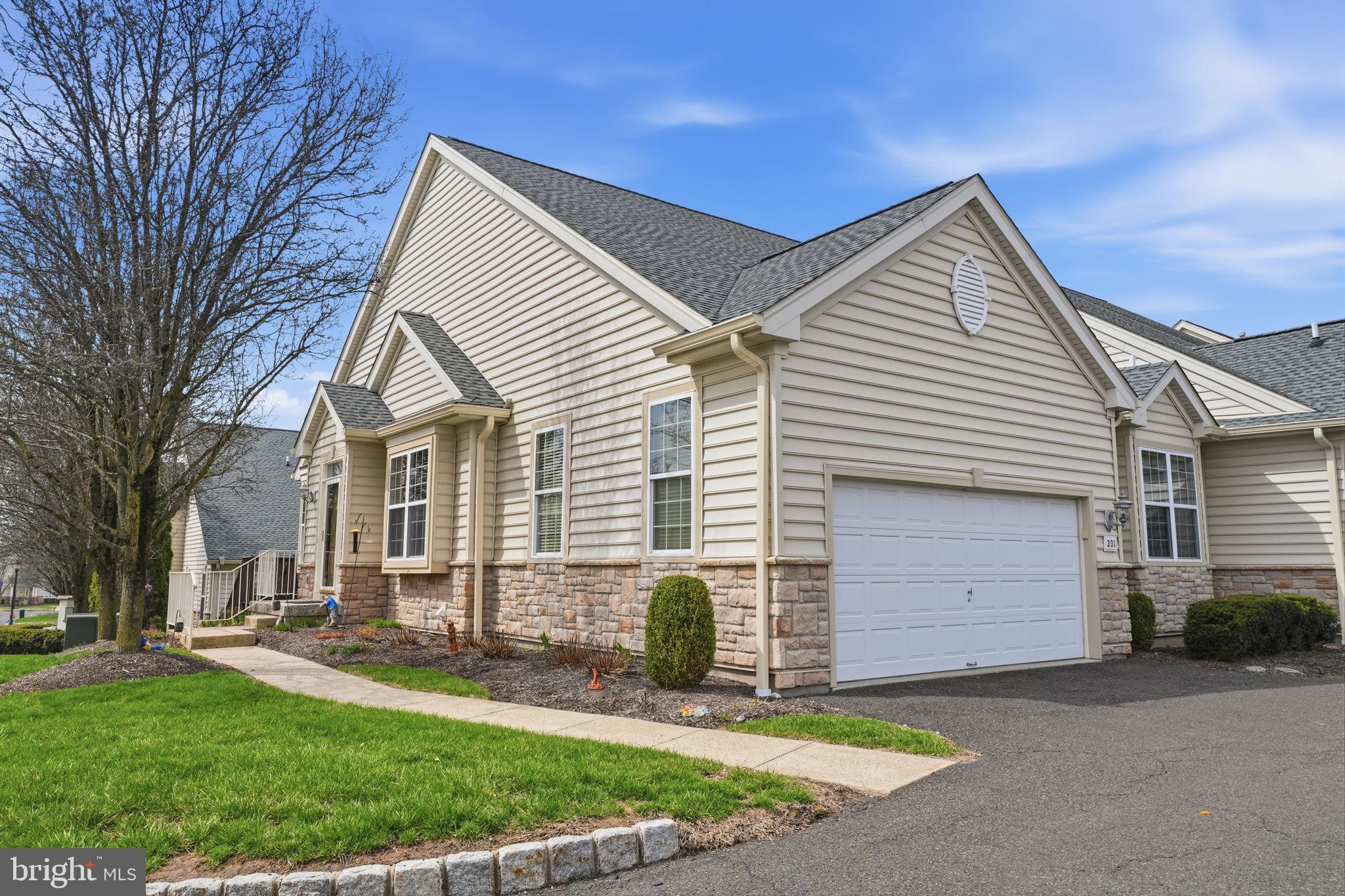 LAMPLIGHTER VILLAGE - Residential