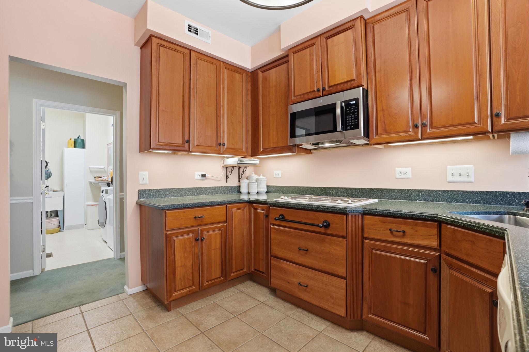 LAMPLIGHTER VILLAGE - Residential