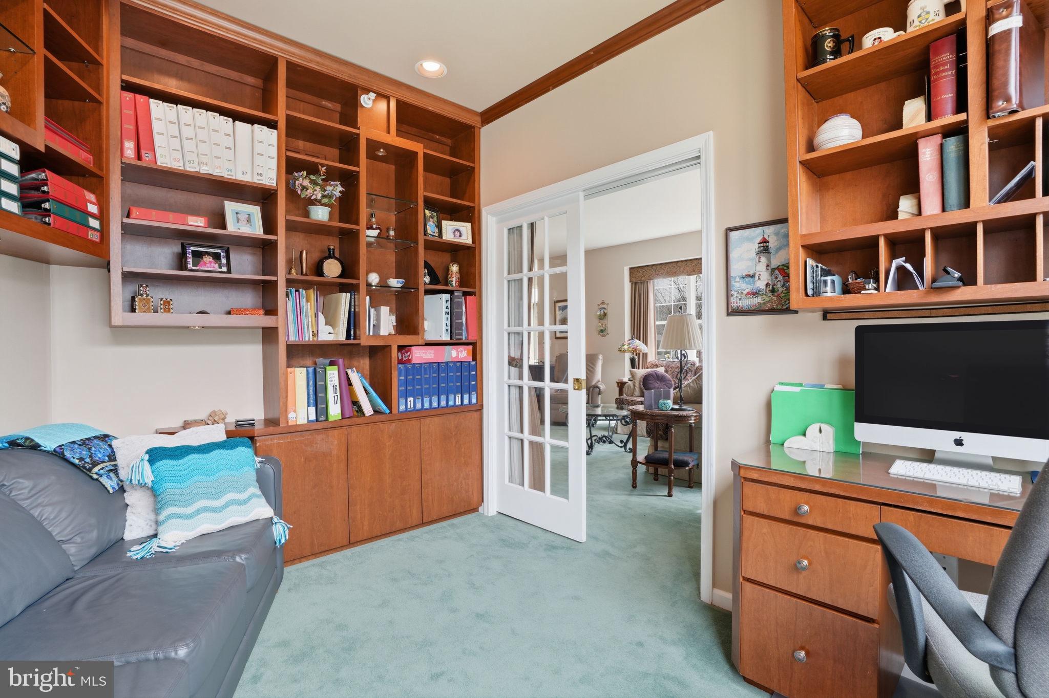 LAMPLIGHTER VILLAGE - Residential