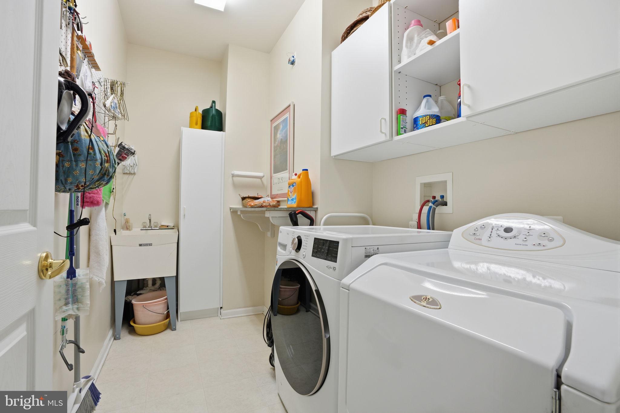 LAMPLIGHTER VILLAGE - Residential