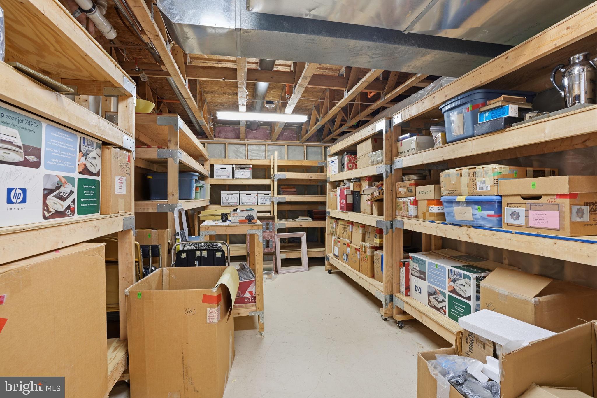 LAMPLIGHTER VILLAGE - Residential