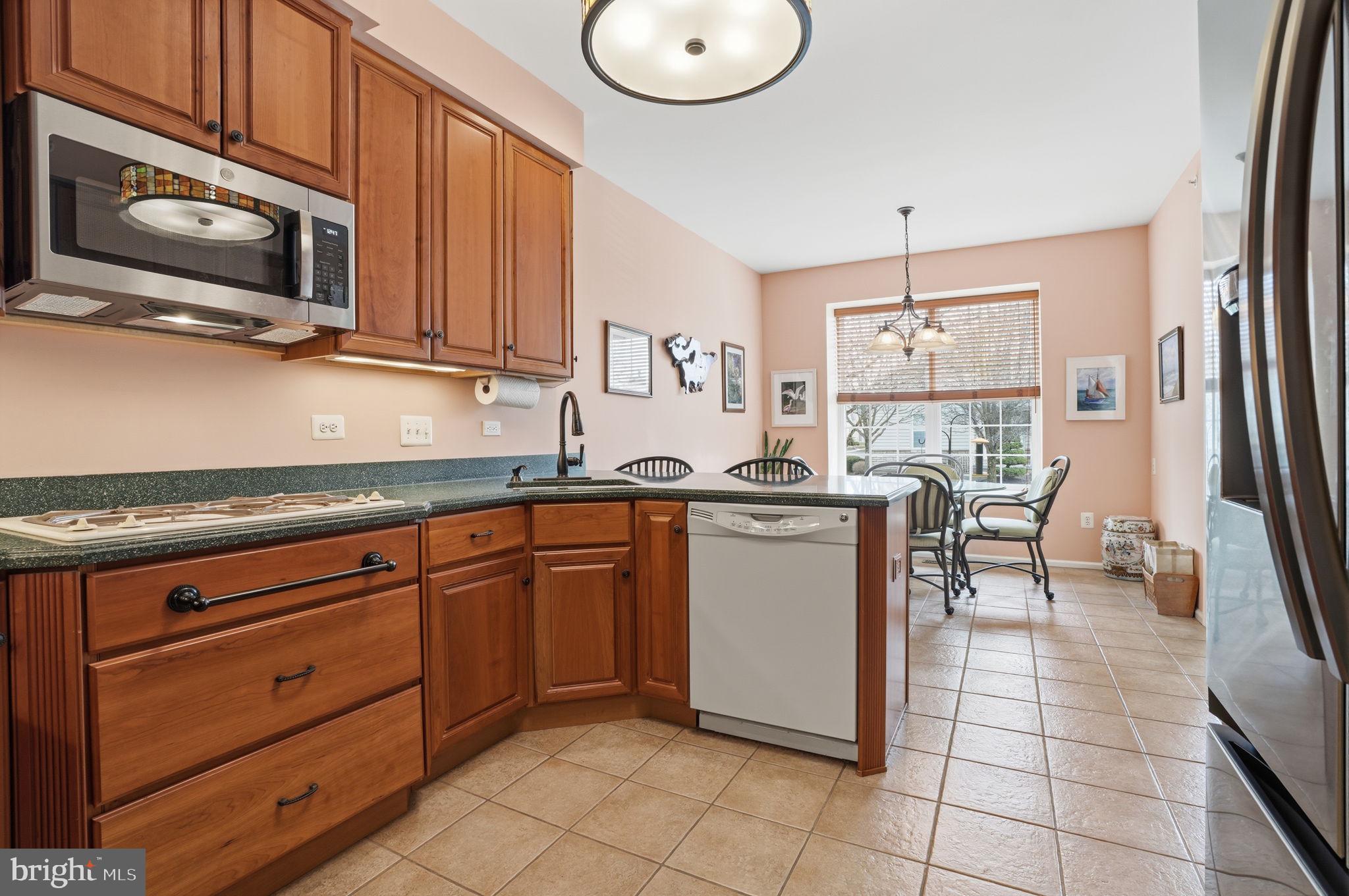 LAMPLIGHTER VILLAGE - Residential