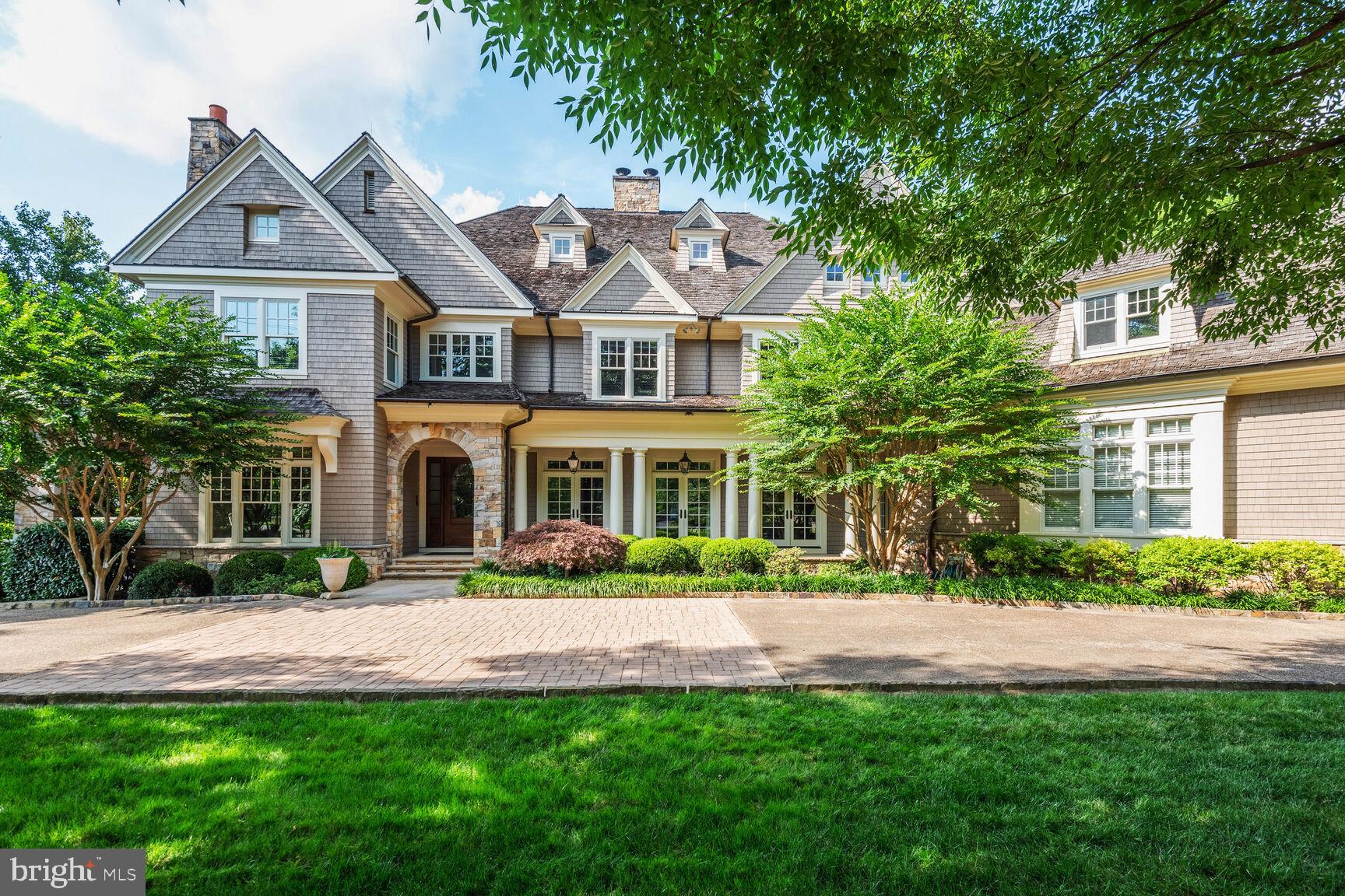 BURNING TREE - Residential