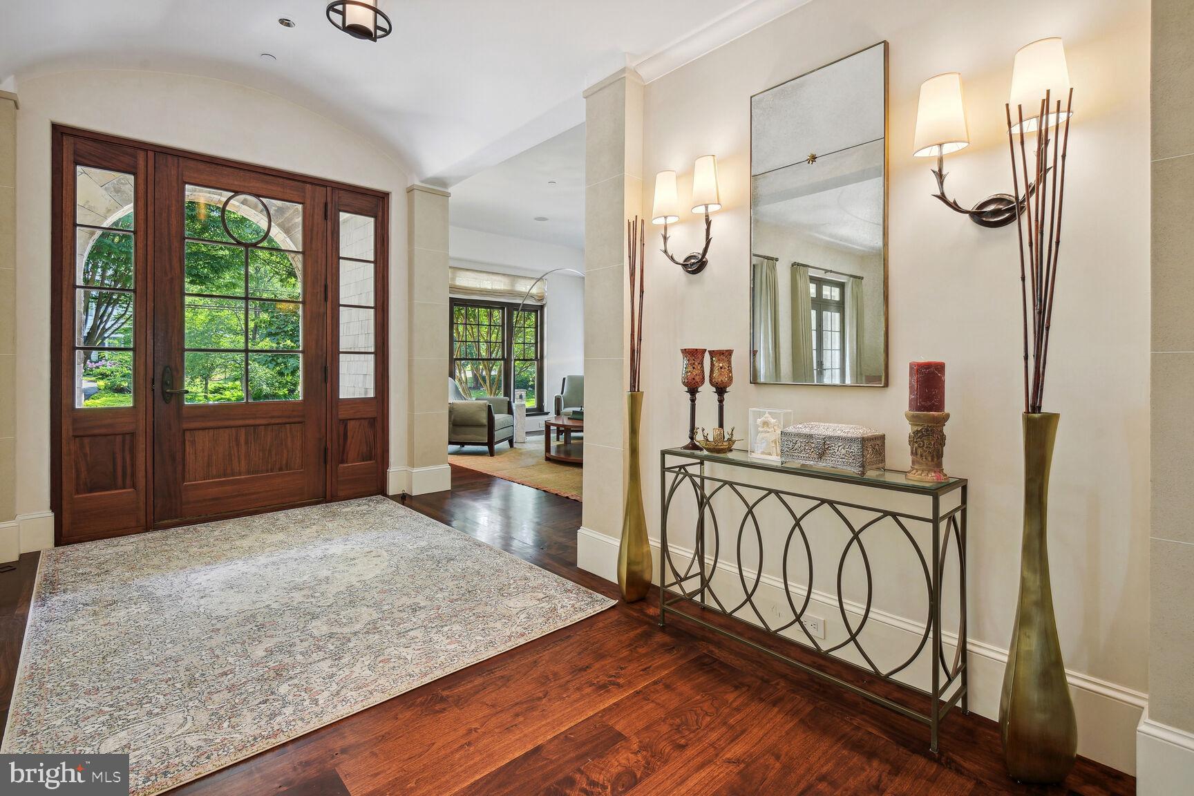 BURNING TREE - Residential