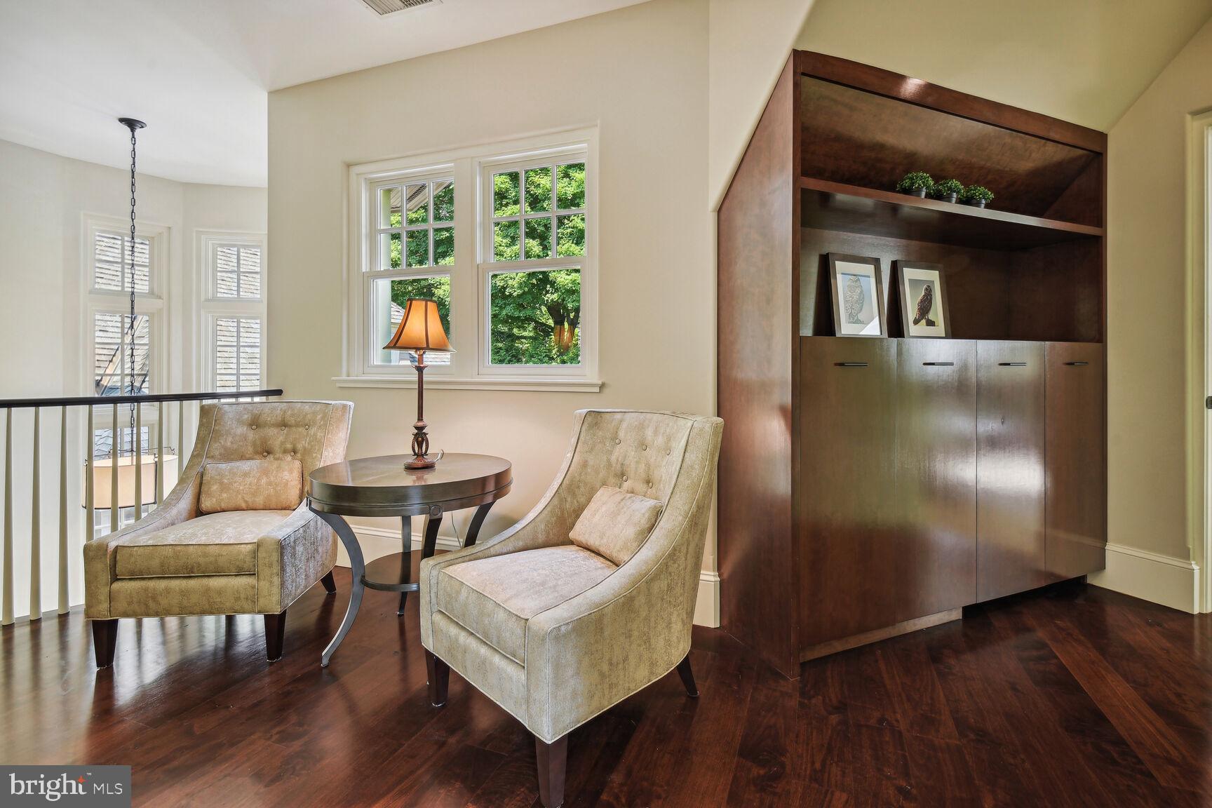 BURNING TREE - Residential