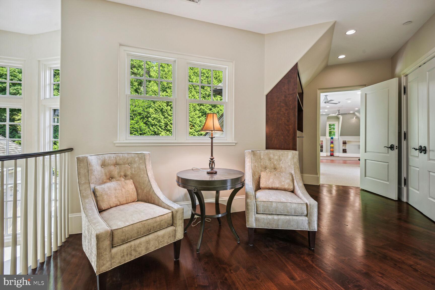 BURNING TREE - Residential