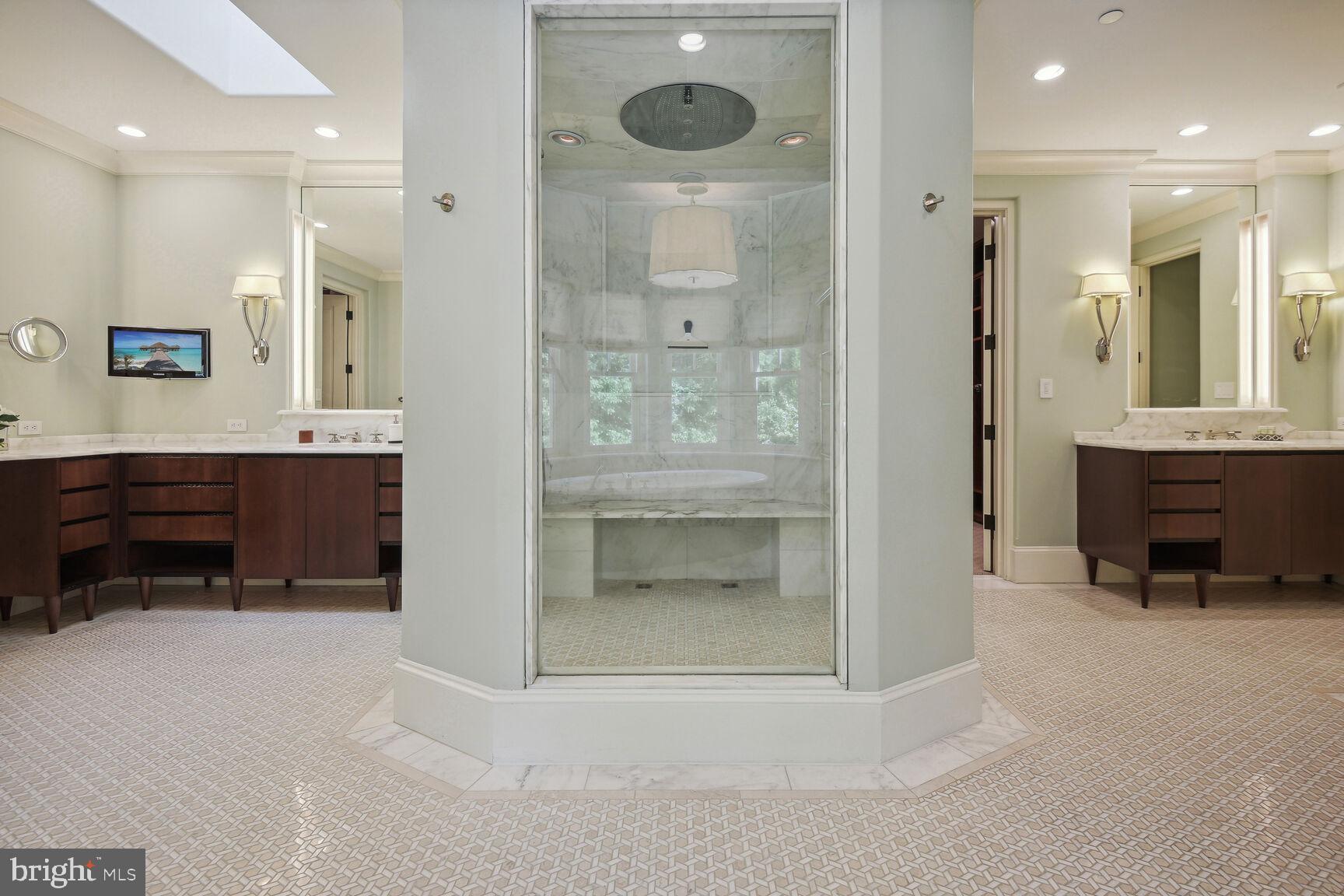 BURNING TREE - Residential