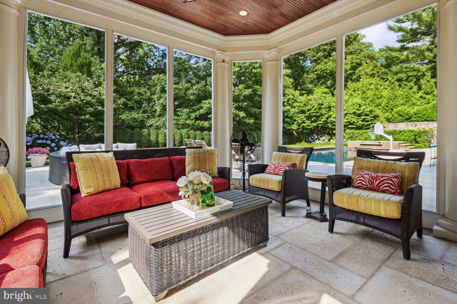 BURNING TREE - Residential