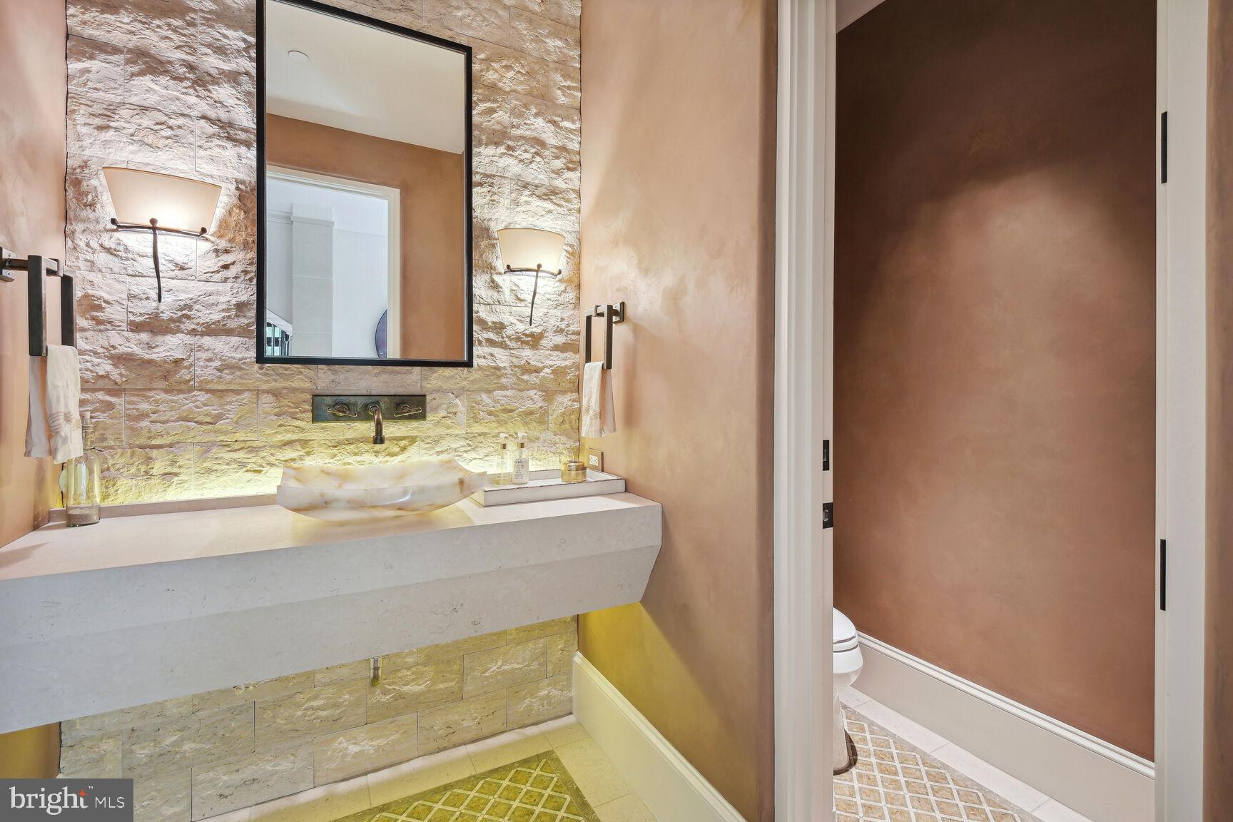 BURNING TREE - Residential