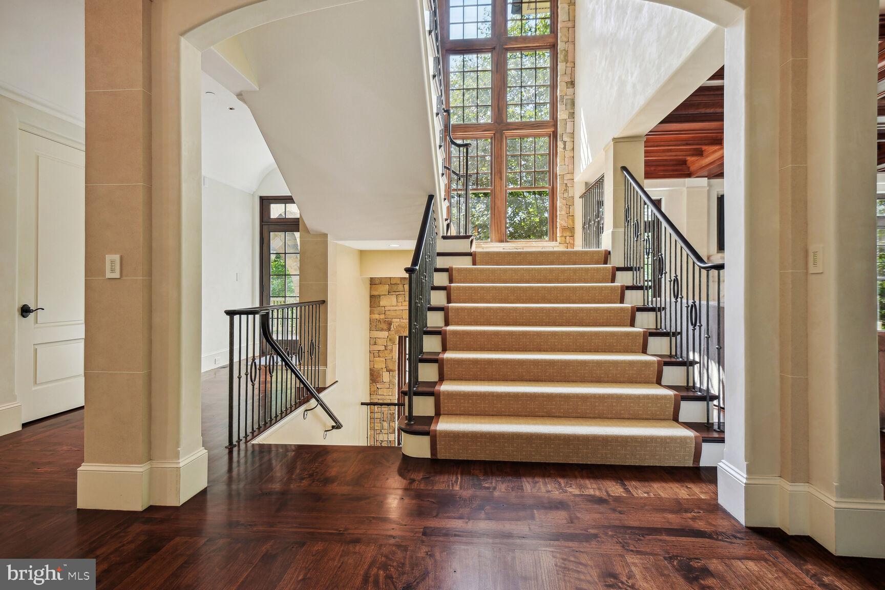 BURNING TREE - Residential