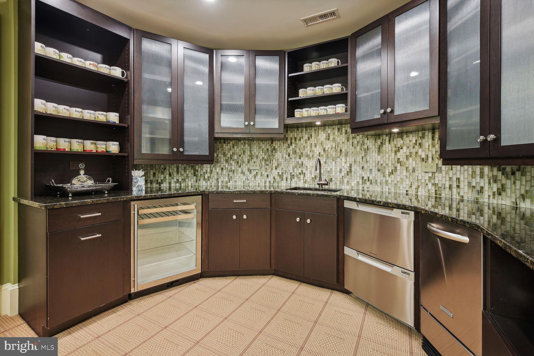 BURNING TREE - Residential