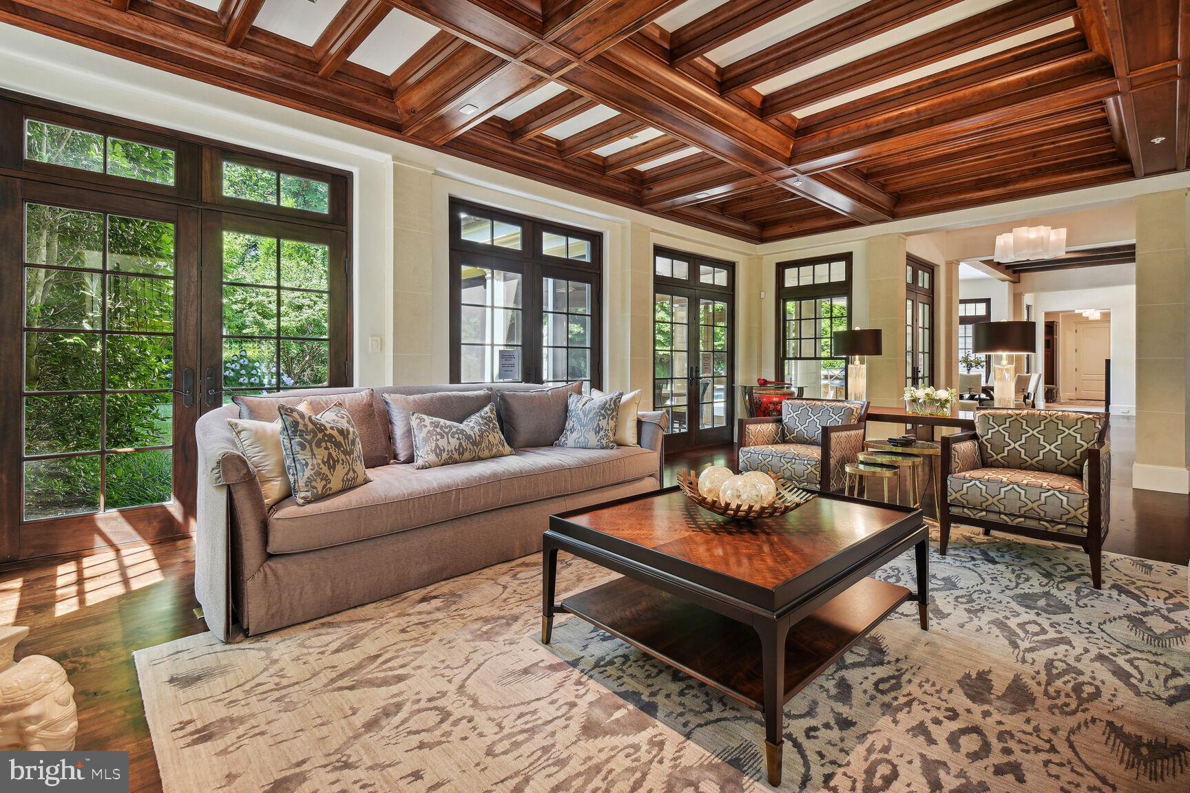 BURNING TREE - Residential