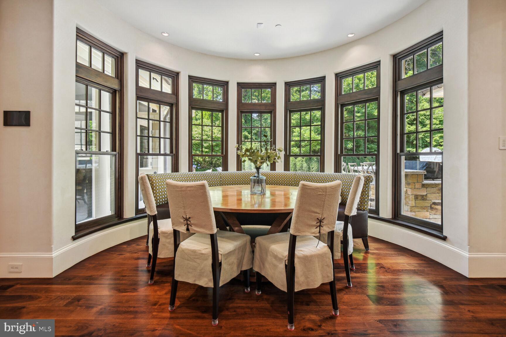 BURNING TREE - Residential