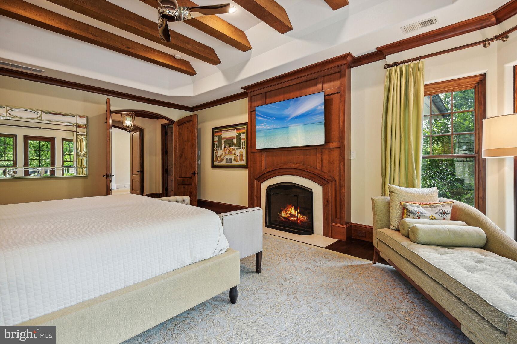 BURNING TREE - Residential