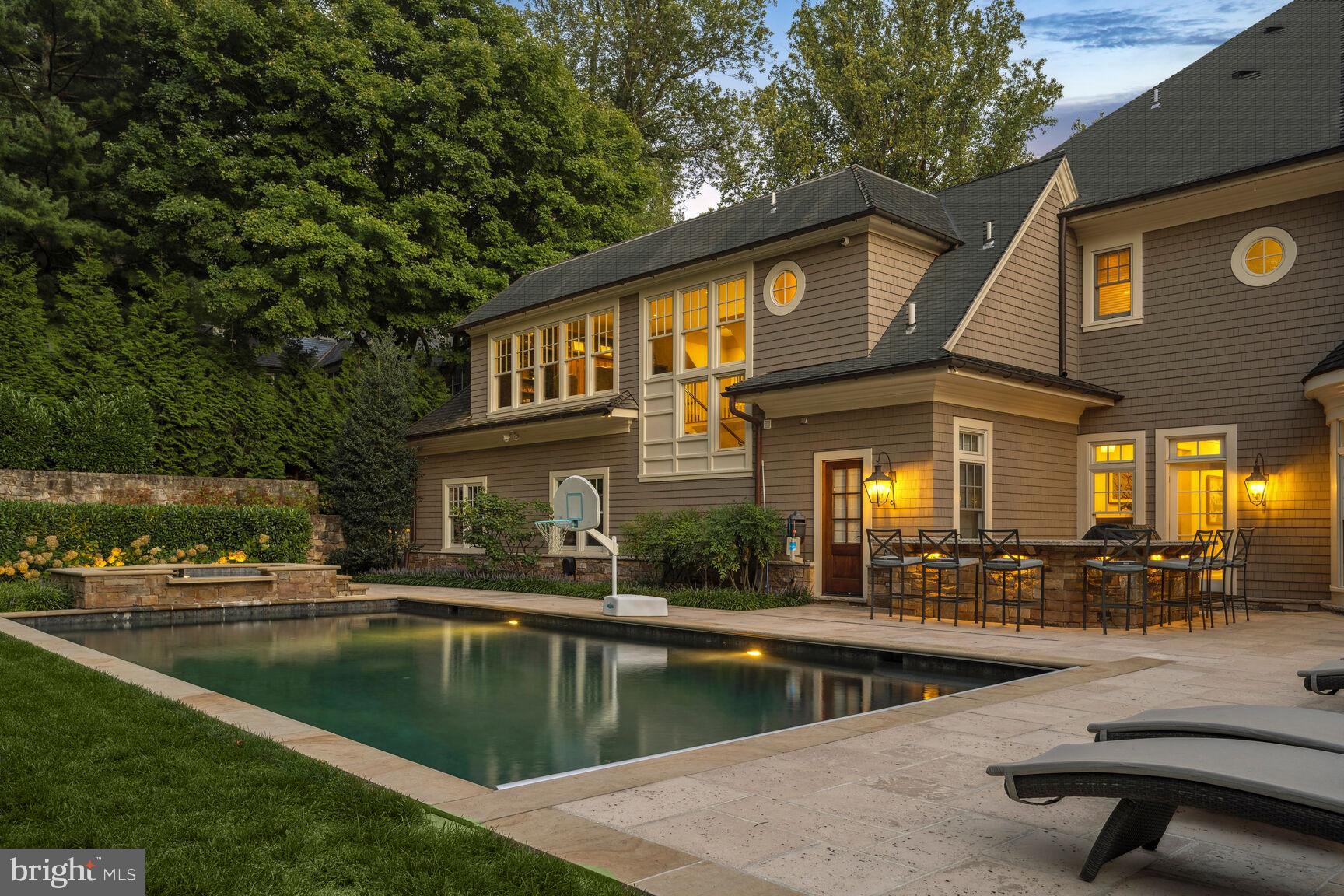 BURNING TREE - Residential