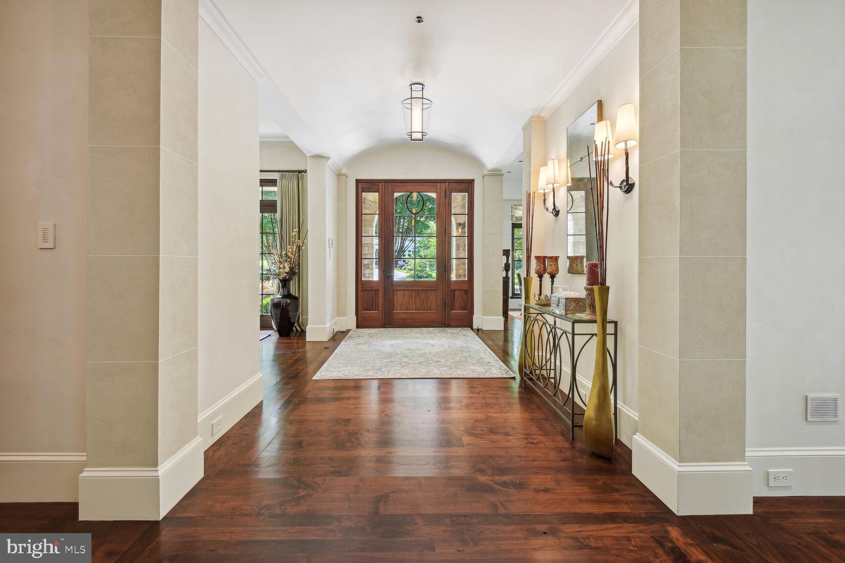 BURNING TREE - Residential