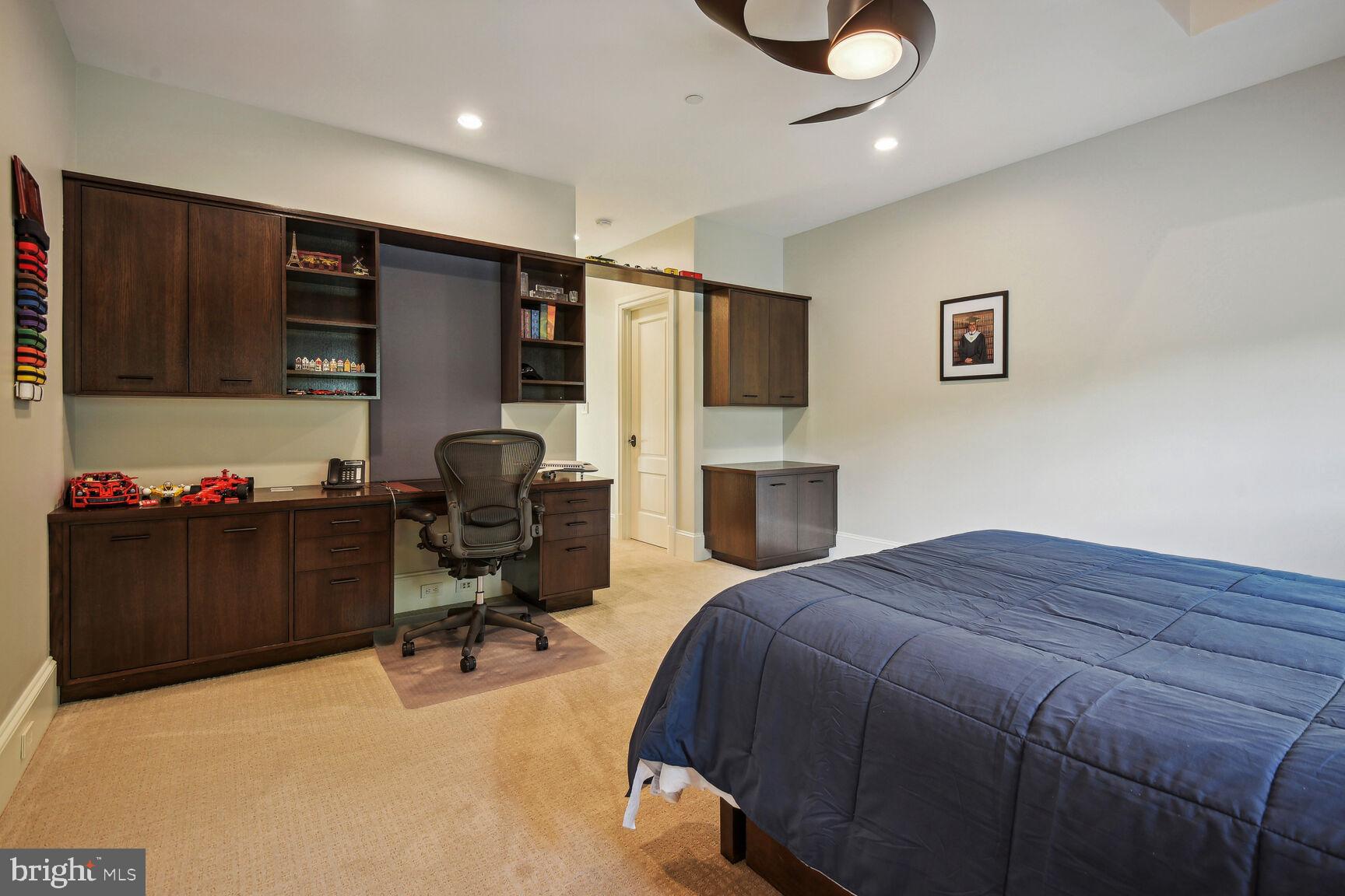 BURNING TREE - Residential