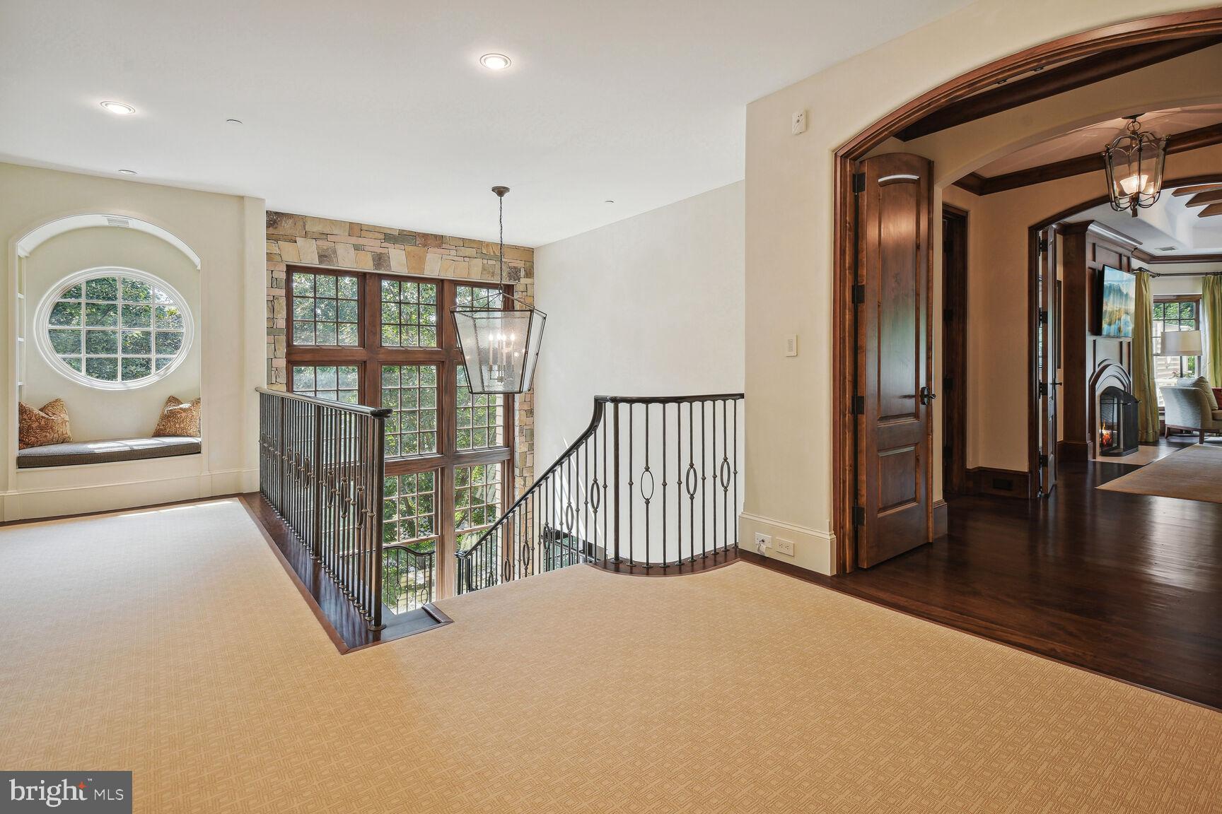 BURNING TREE - Residential