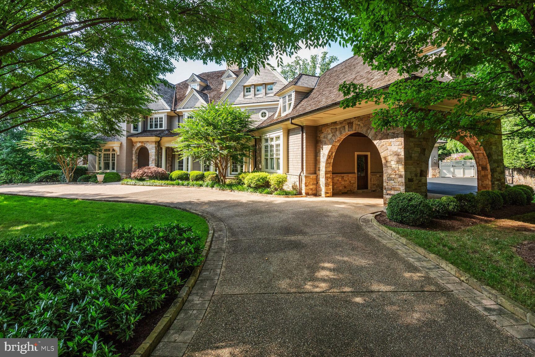 BURNING TREE - Residential