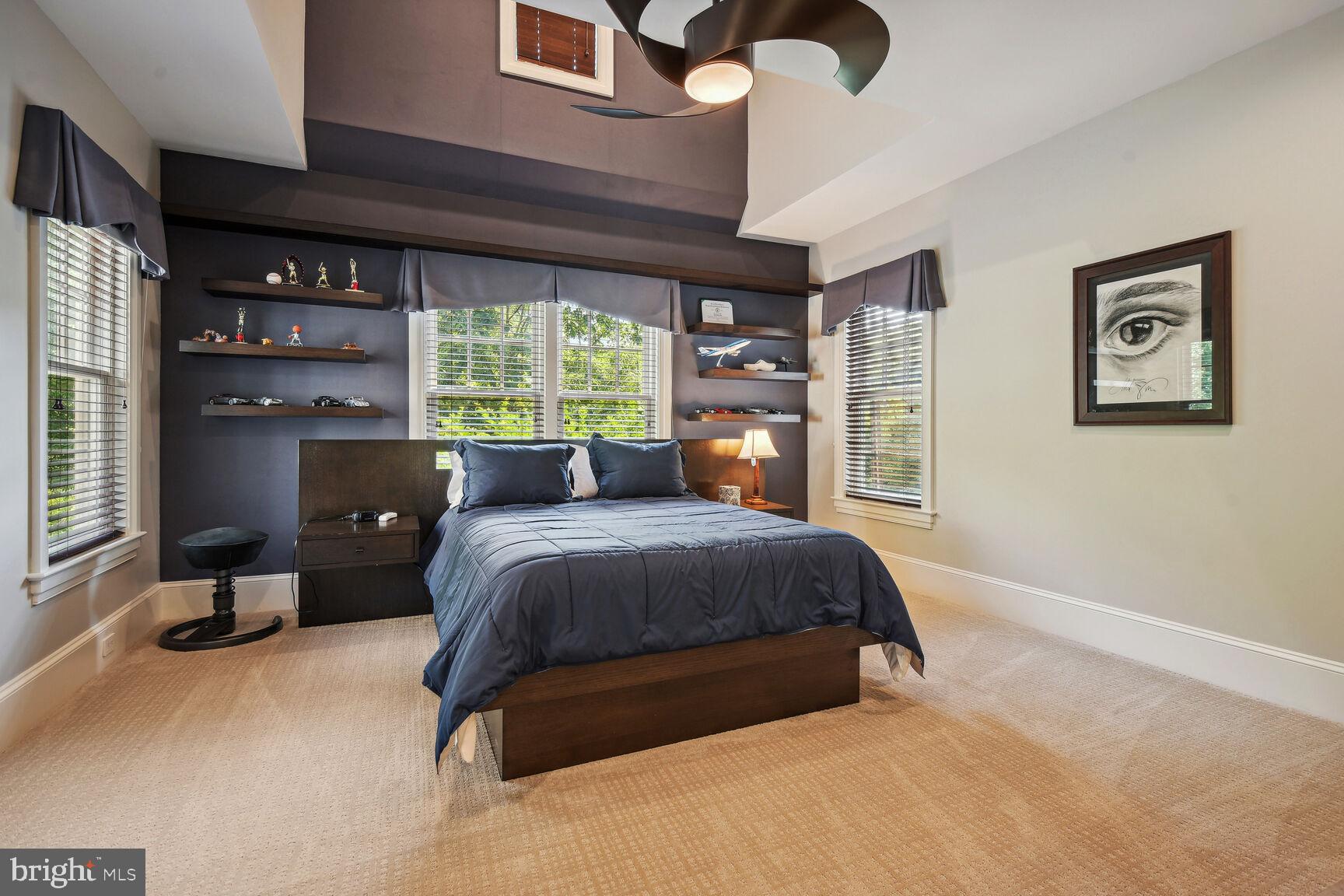 BURNING TREE - Residential