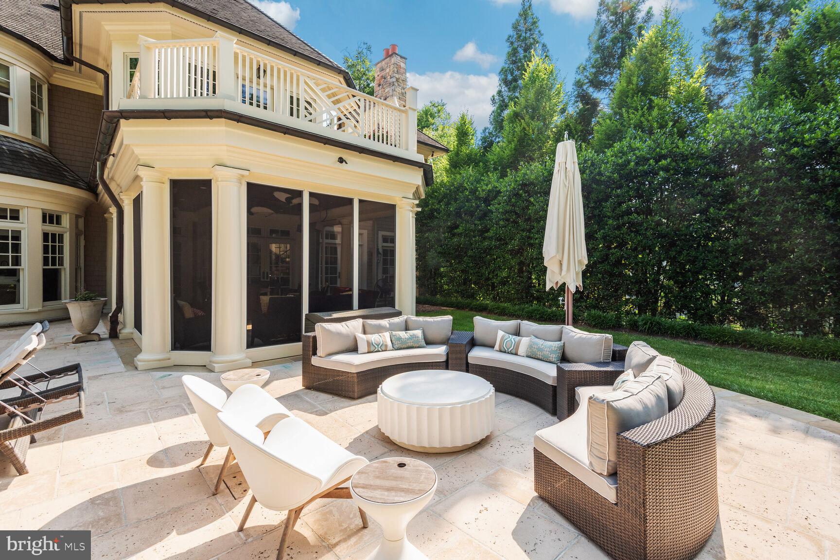 BURNING TREE - Residential