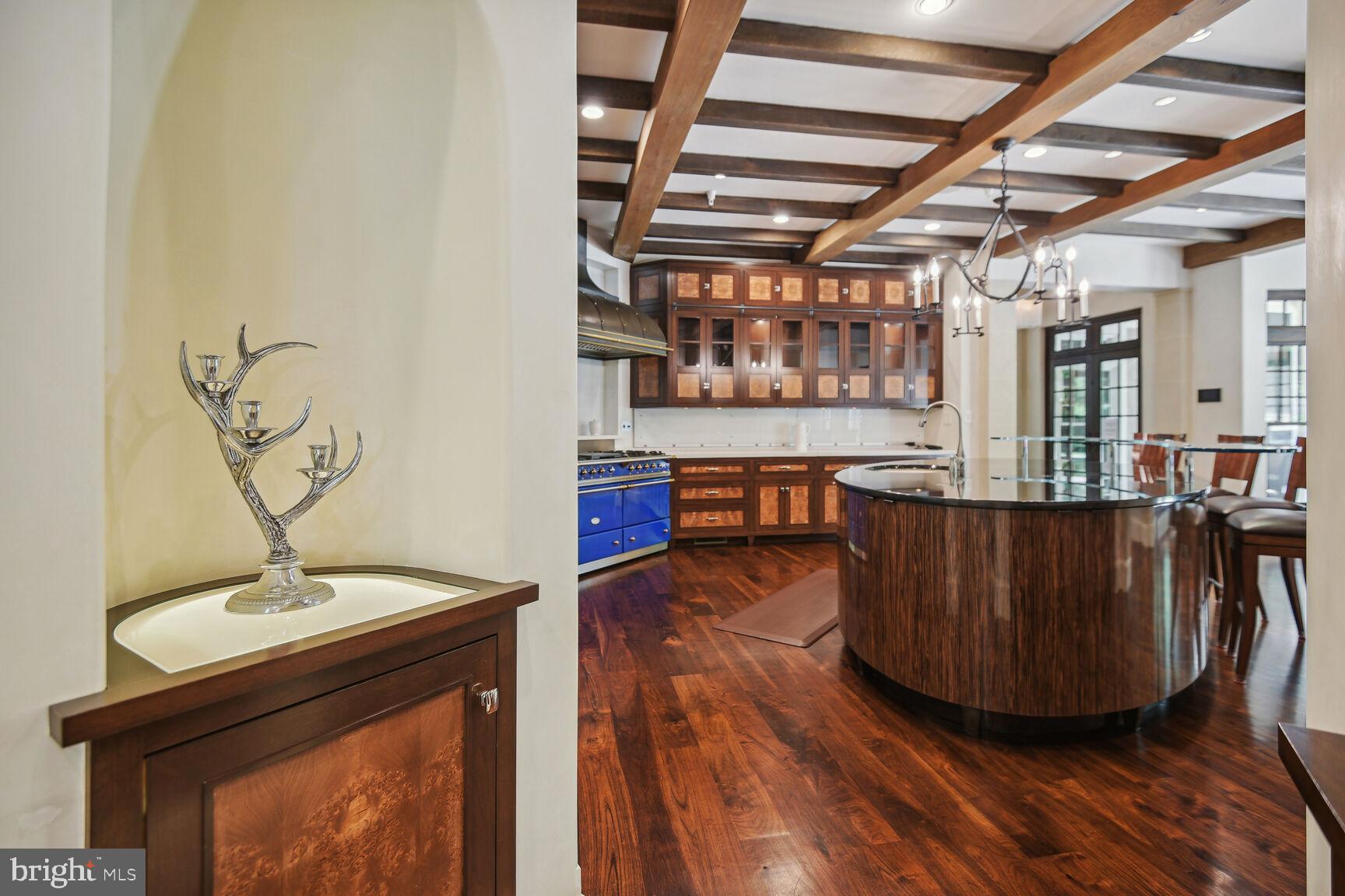 BURNING TREE - Residential