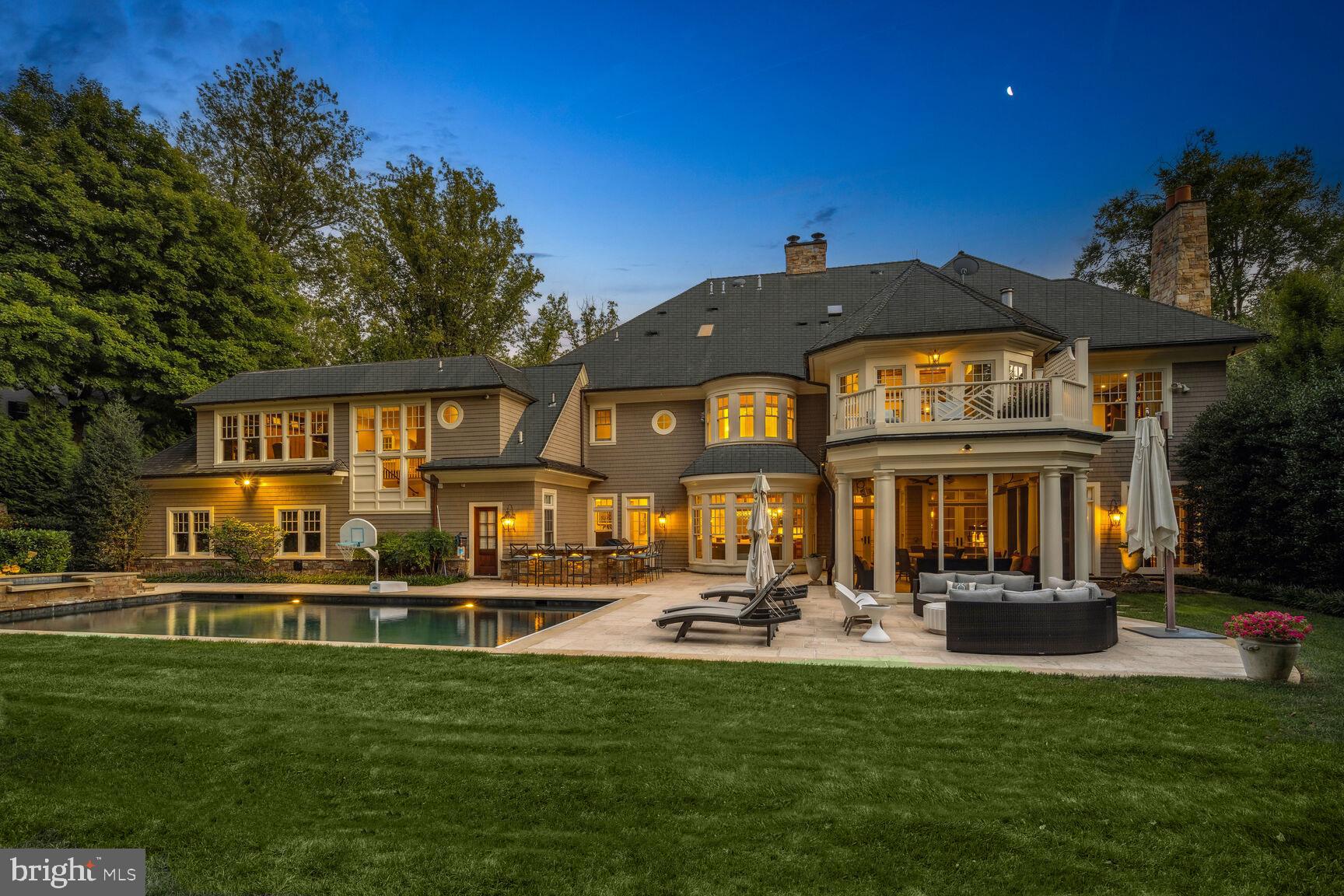 BURNING TREE - Residential