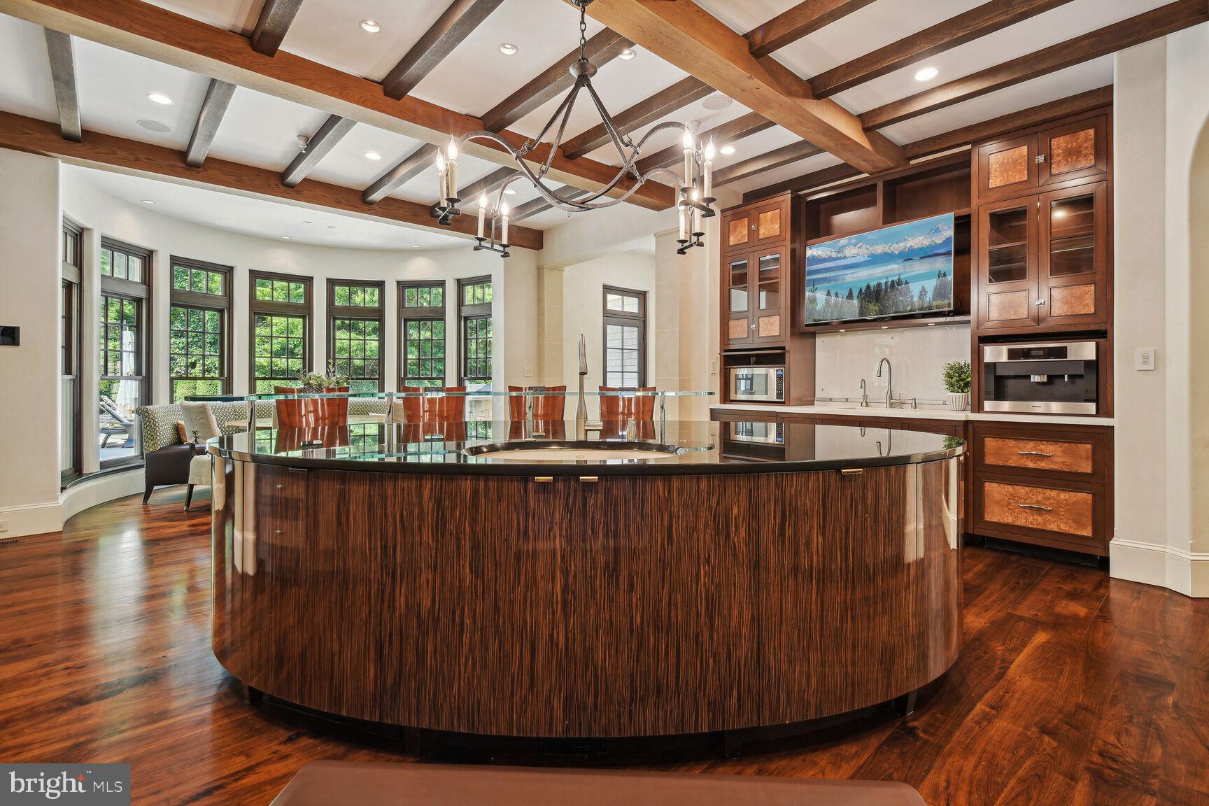 BURNING TREE - Residential