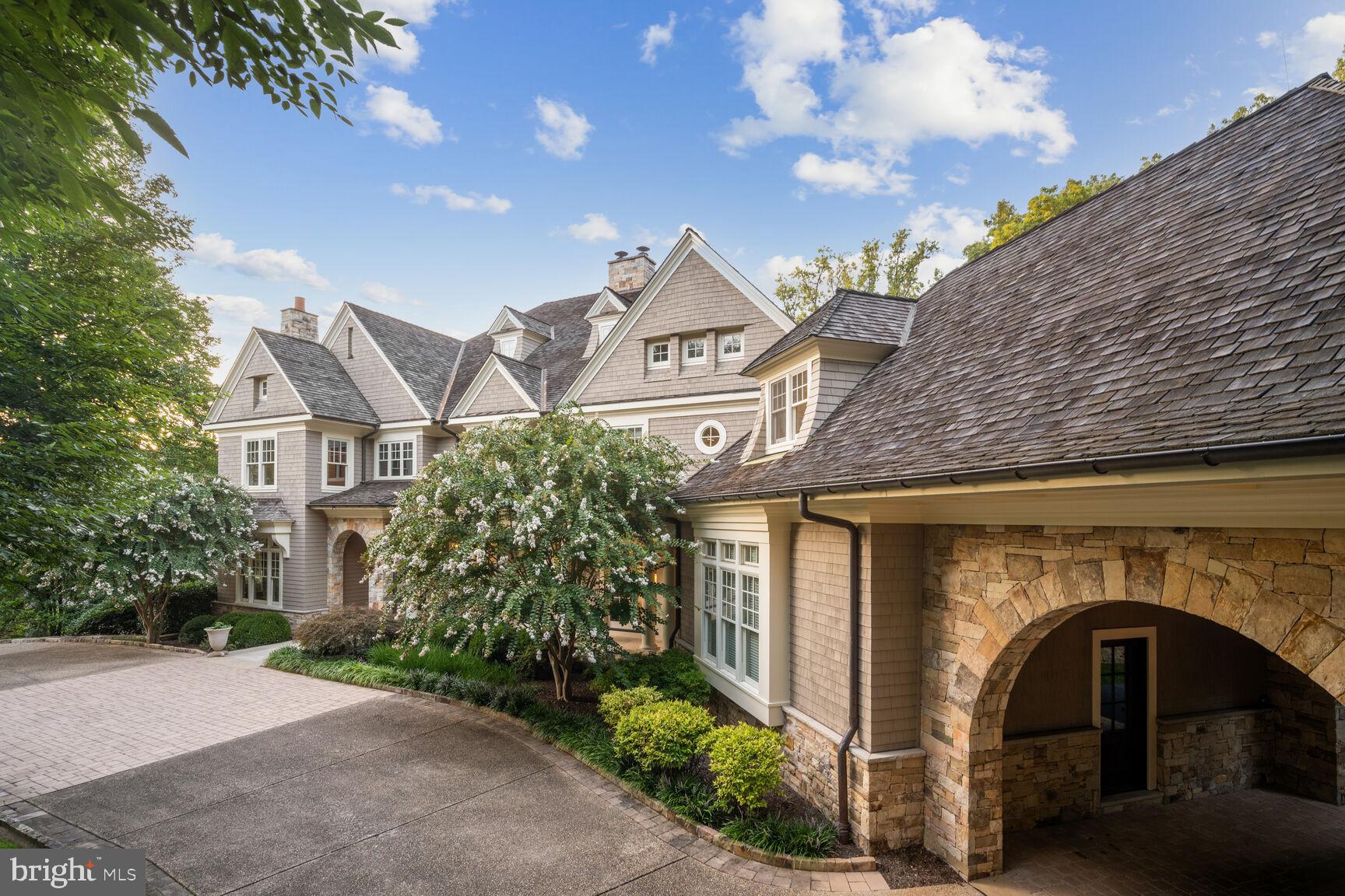 BURNING TREE - Residential