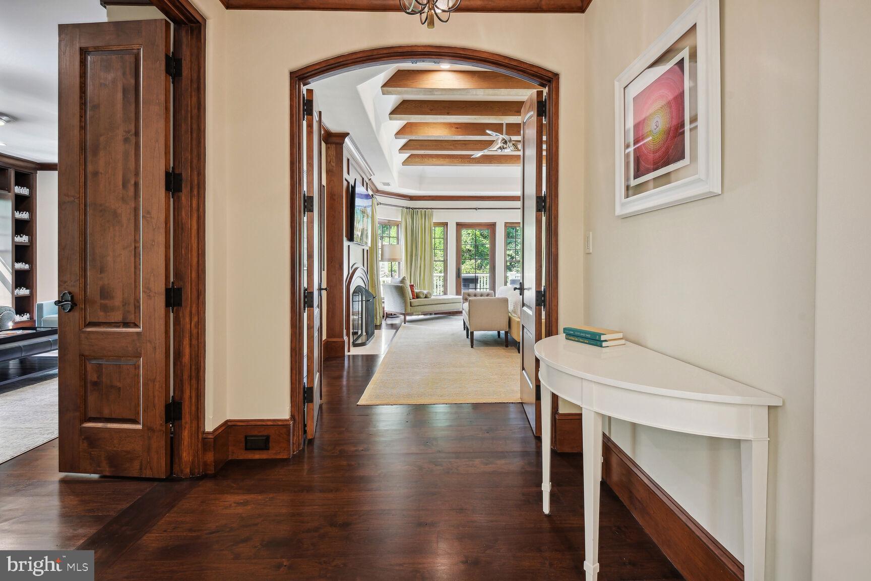 BURNING TREE - Residential