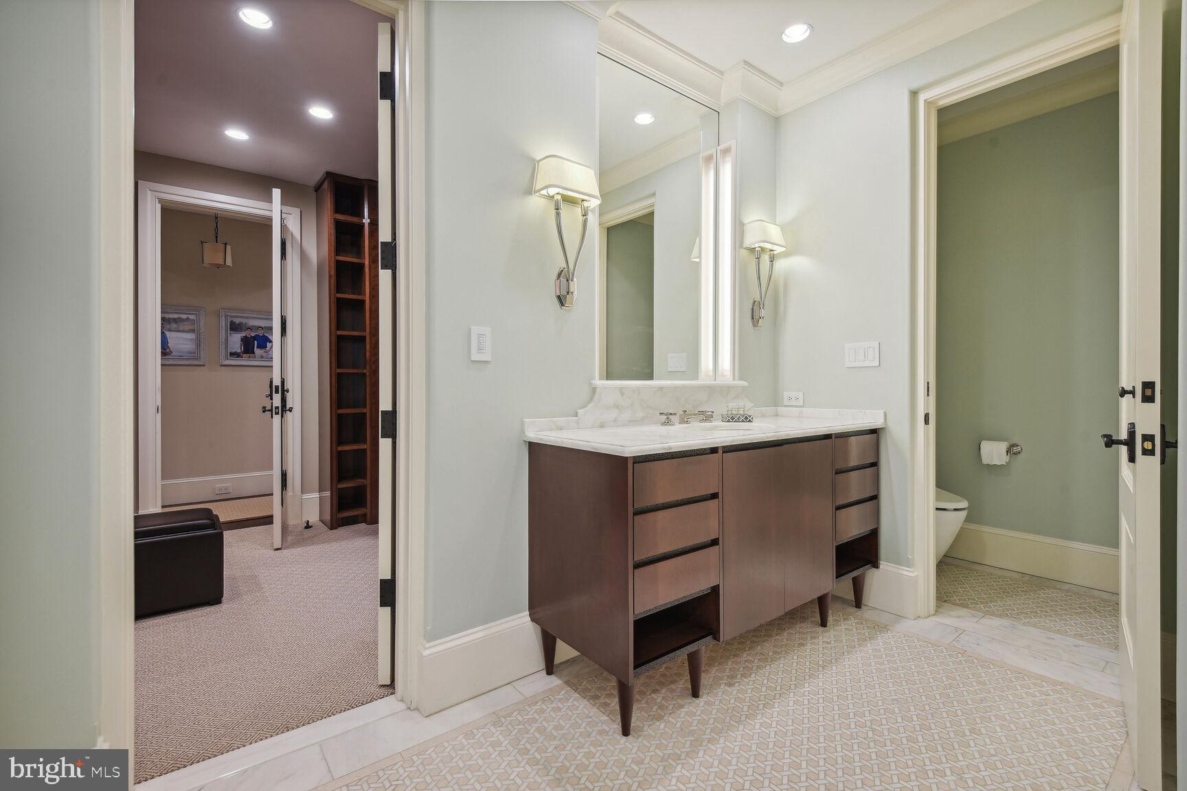 BURNING TREE - Residential