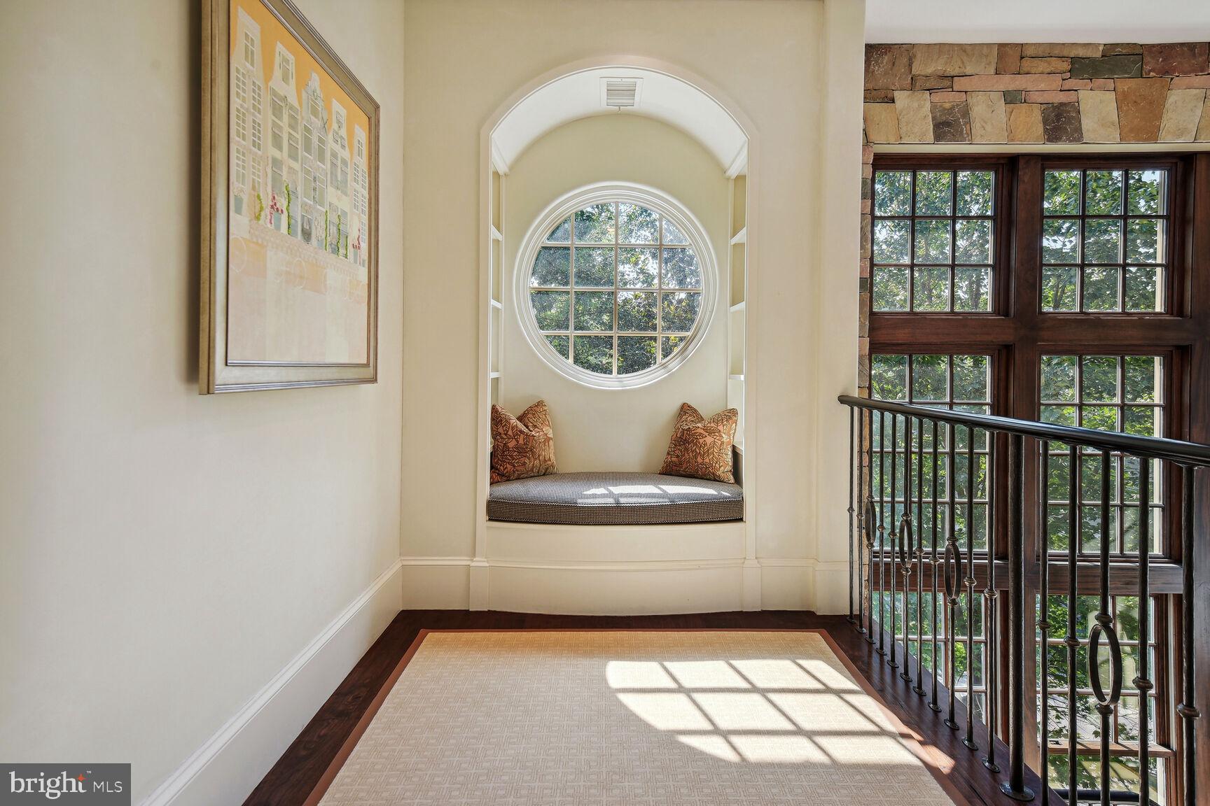 BURNING TREE - Residential