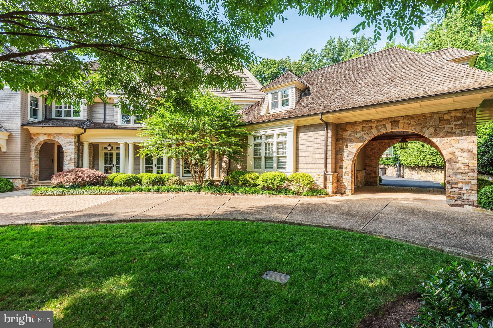 BURNING TREE - Residential