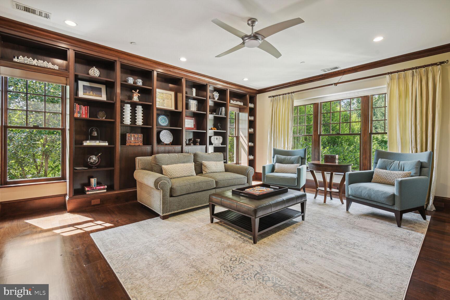 BURNING TREE - Residential