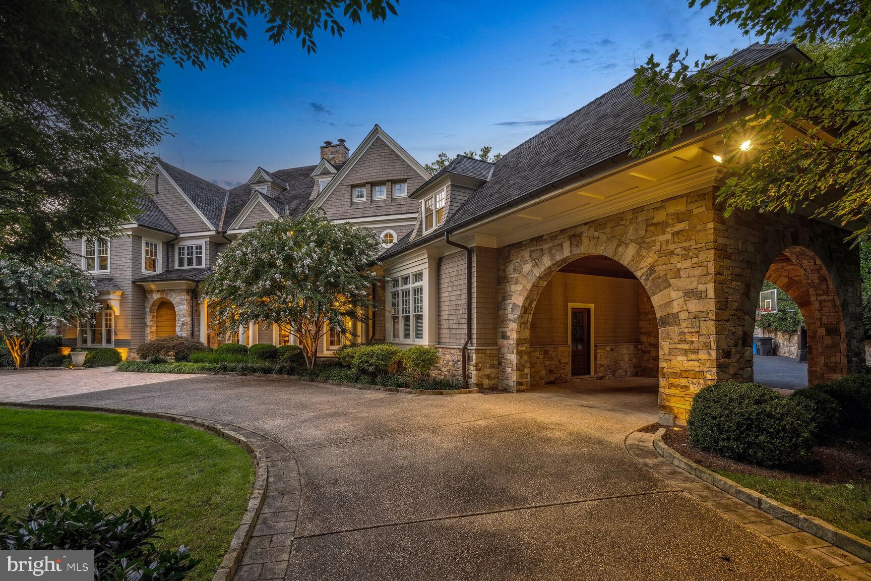 BURNING TREE - Residential