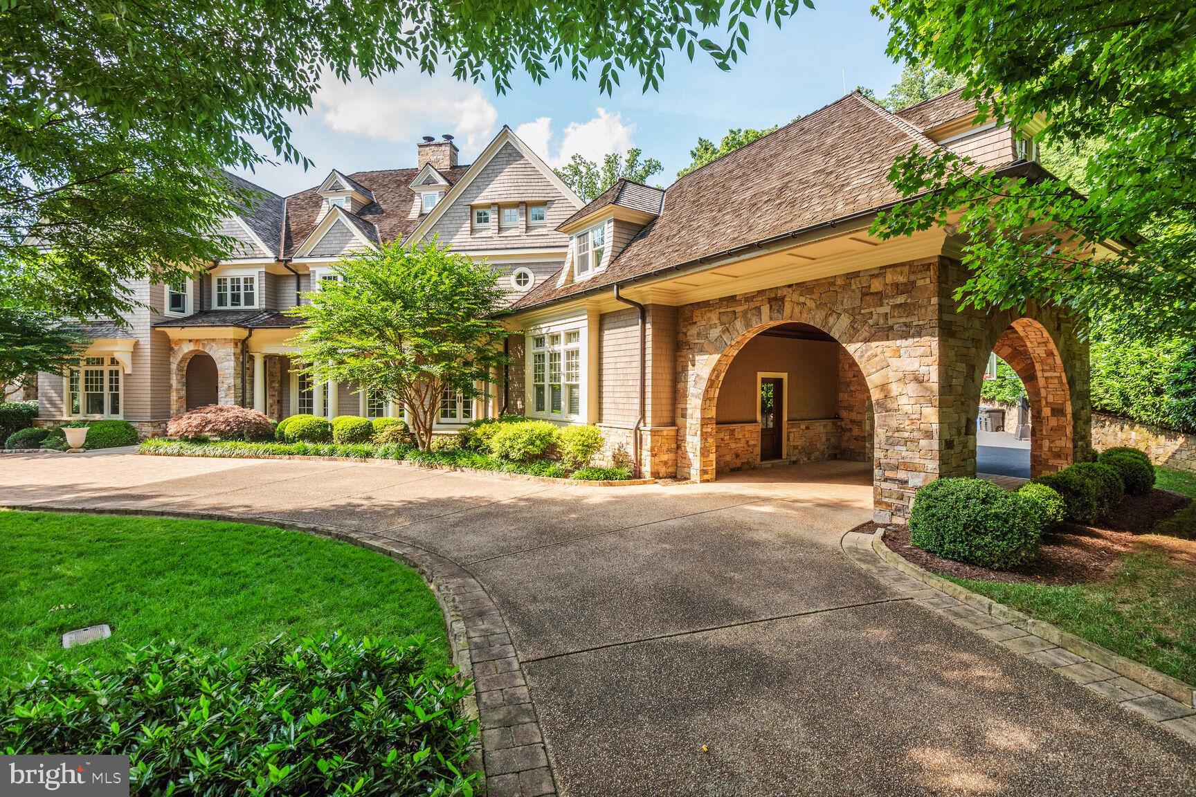 BURNING TREE - Residential