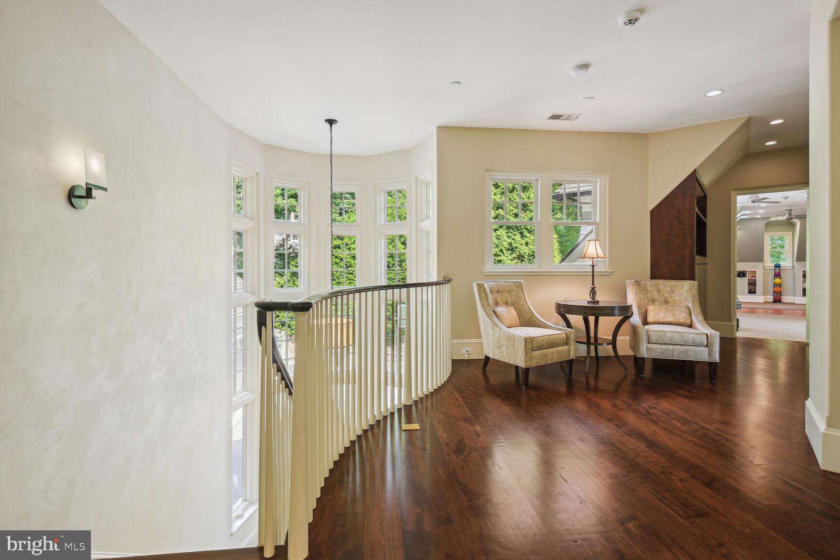 BURNING TREE - Residential