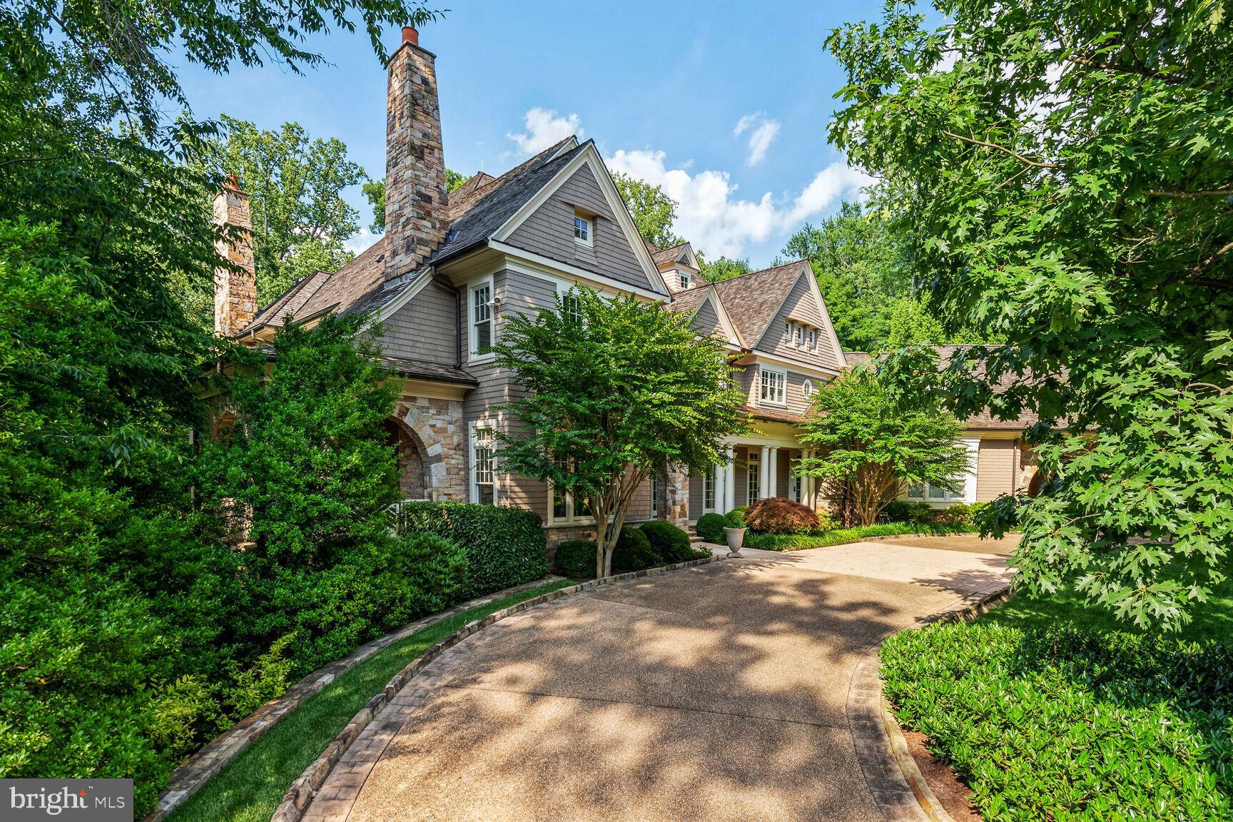 BURNING TREE - Residential