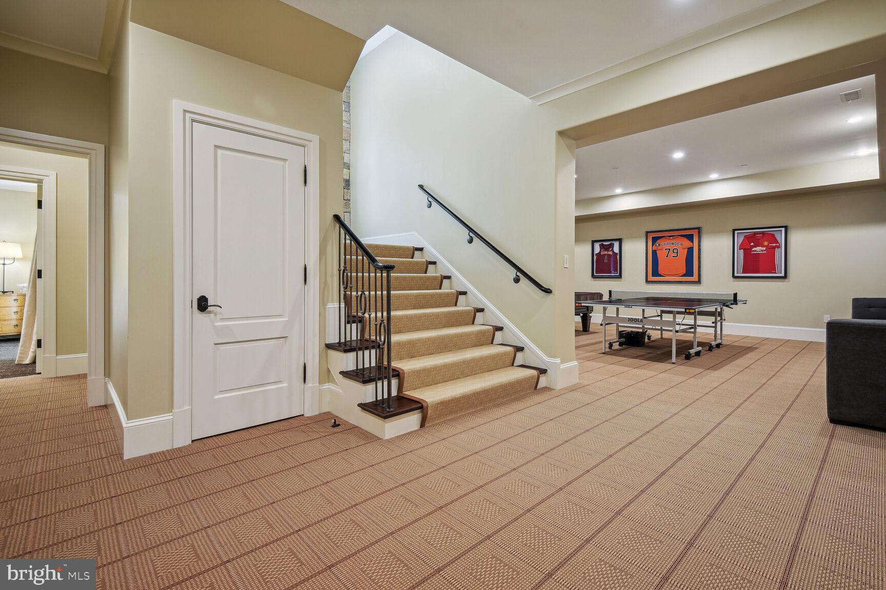 BURNING TREE - Residential