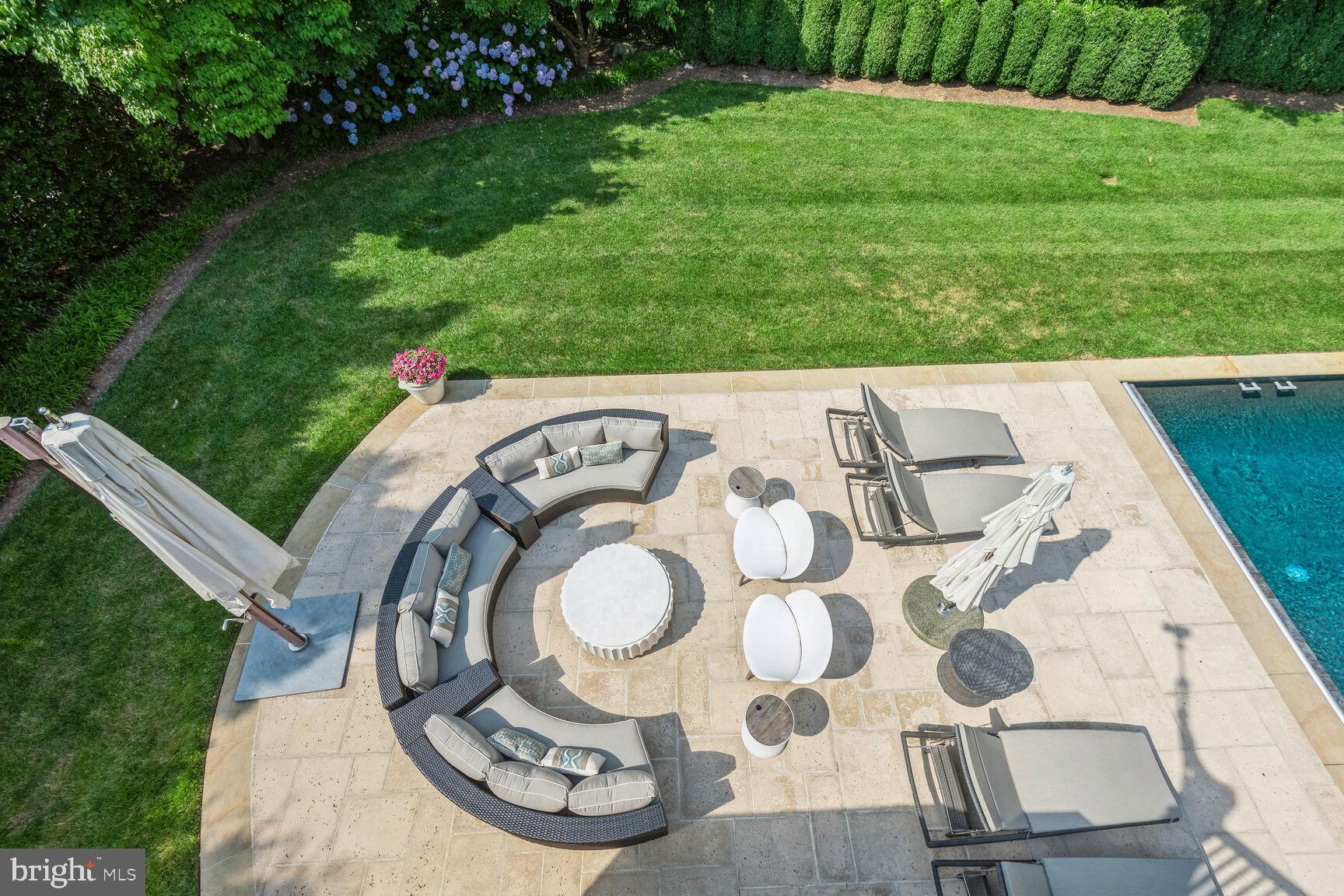 BURNING TREE - Residential