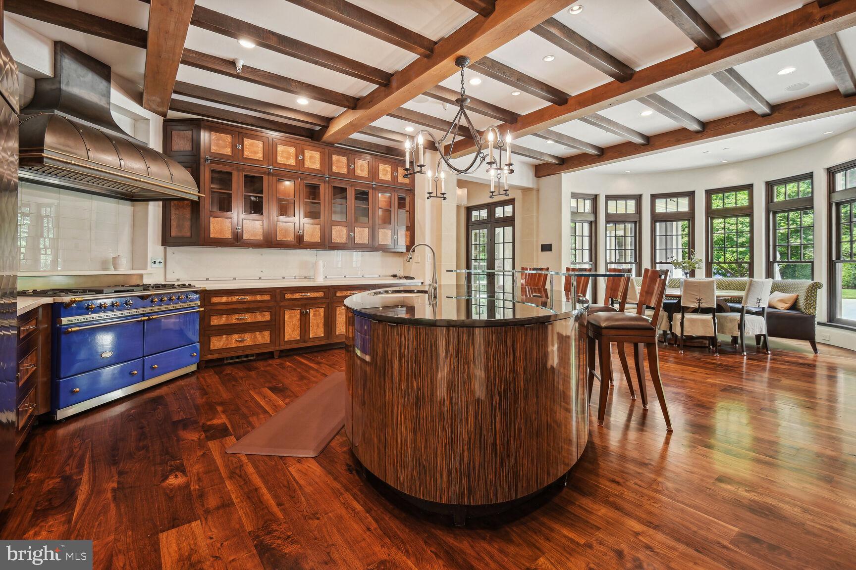 BURNING TREE - Residential