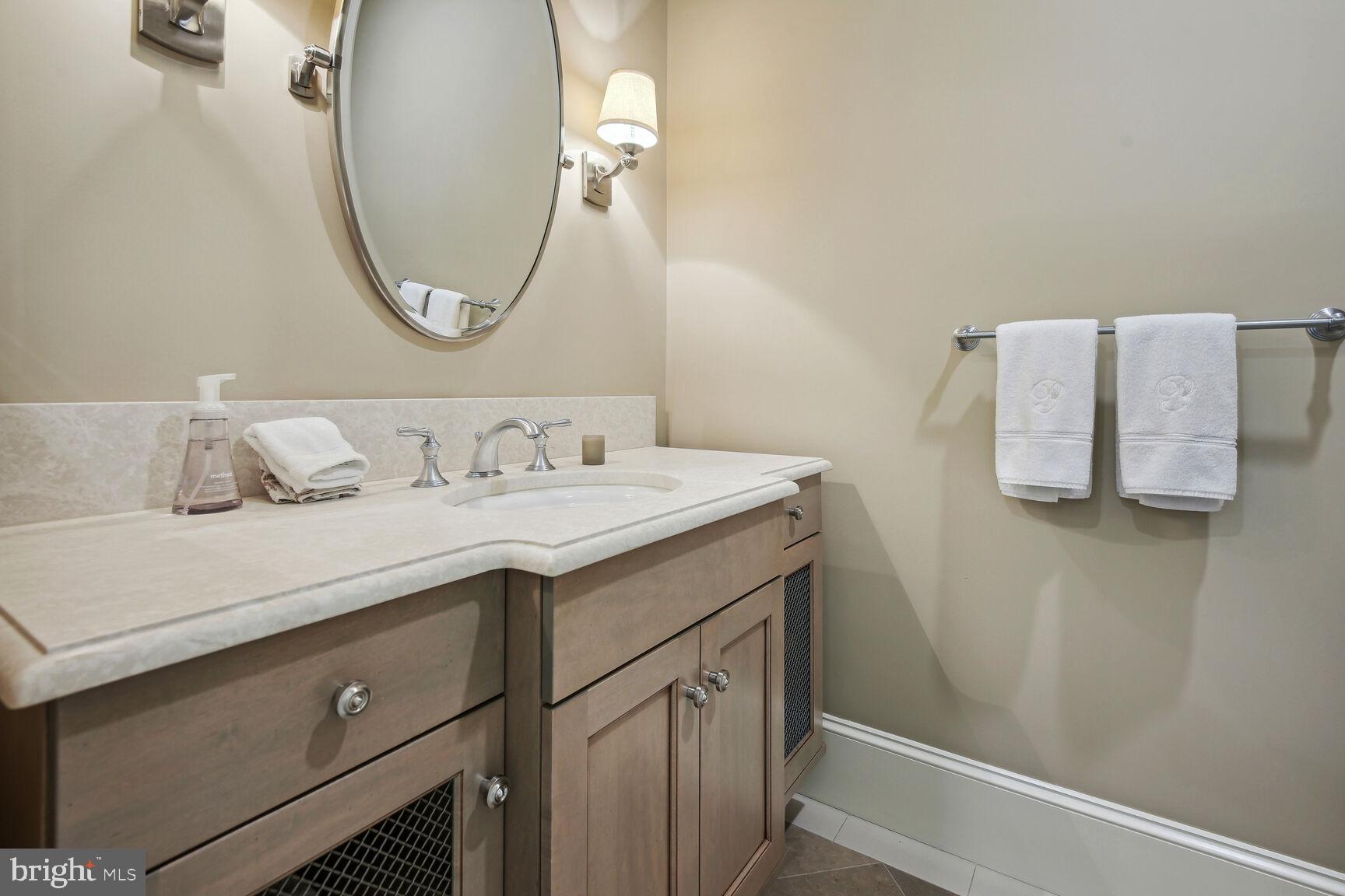 BURNING TREE - Residential