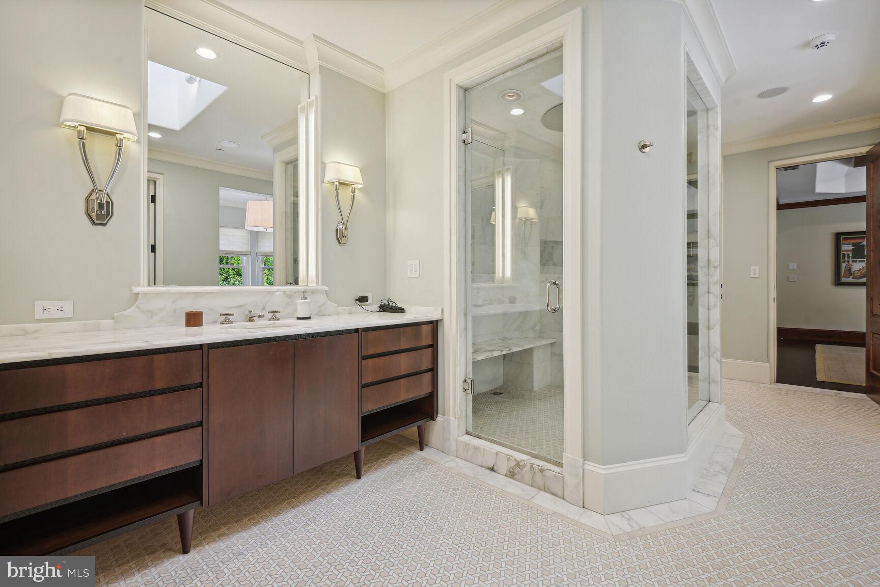 BURNING TREE - Residential