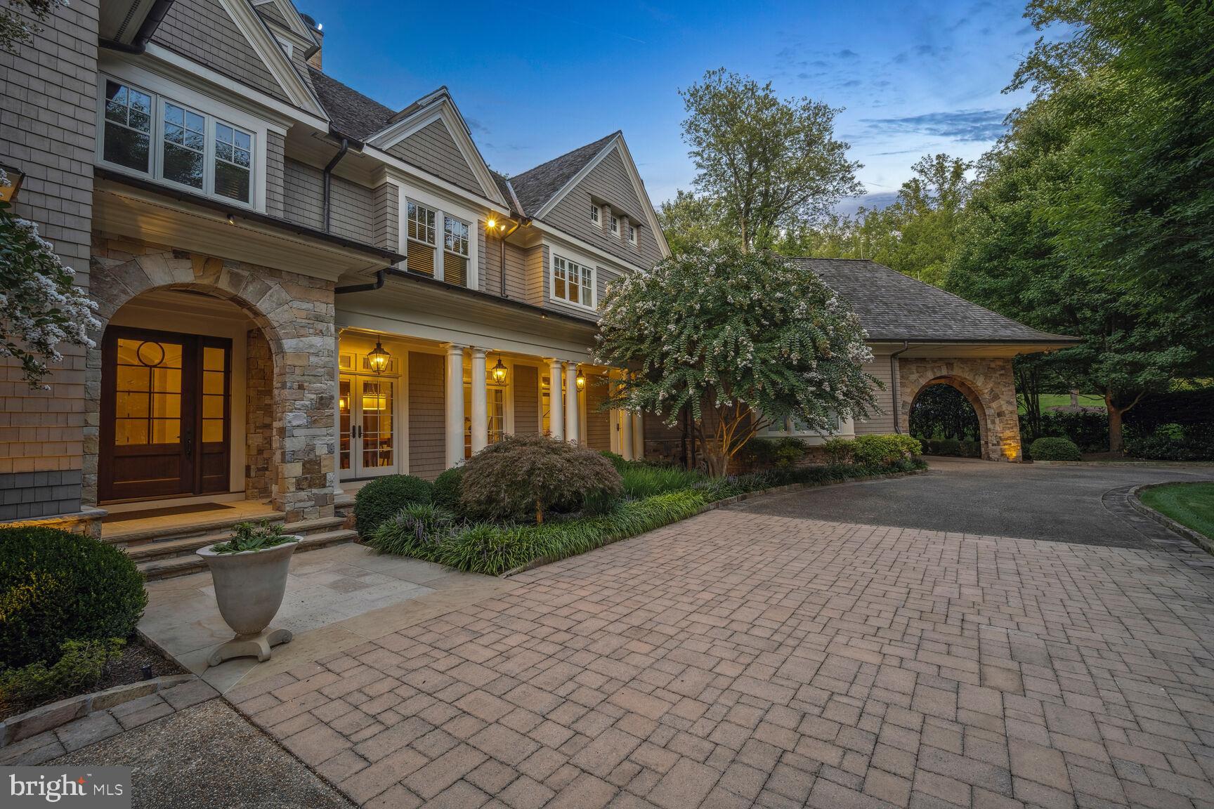 BURNING TREE - Residential