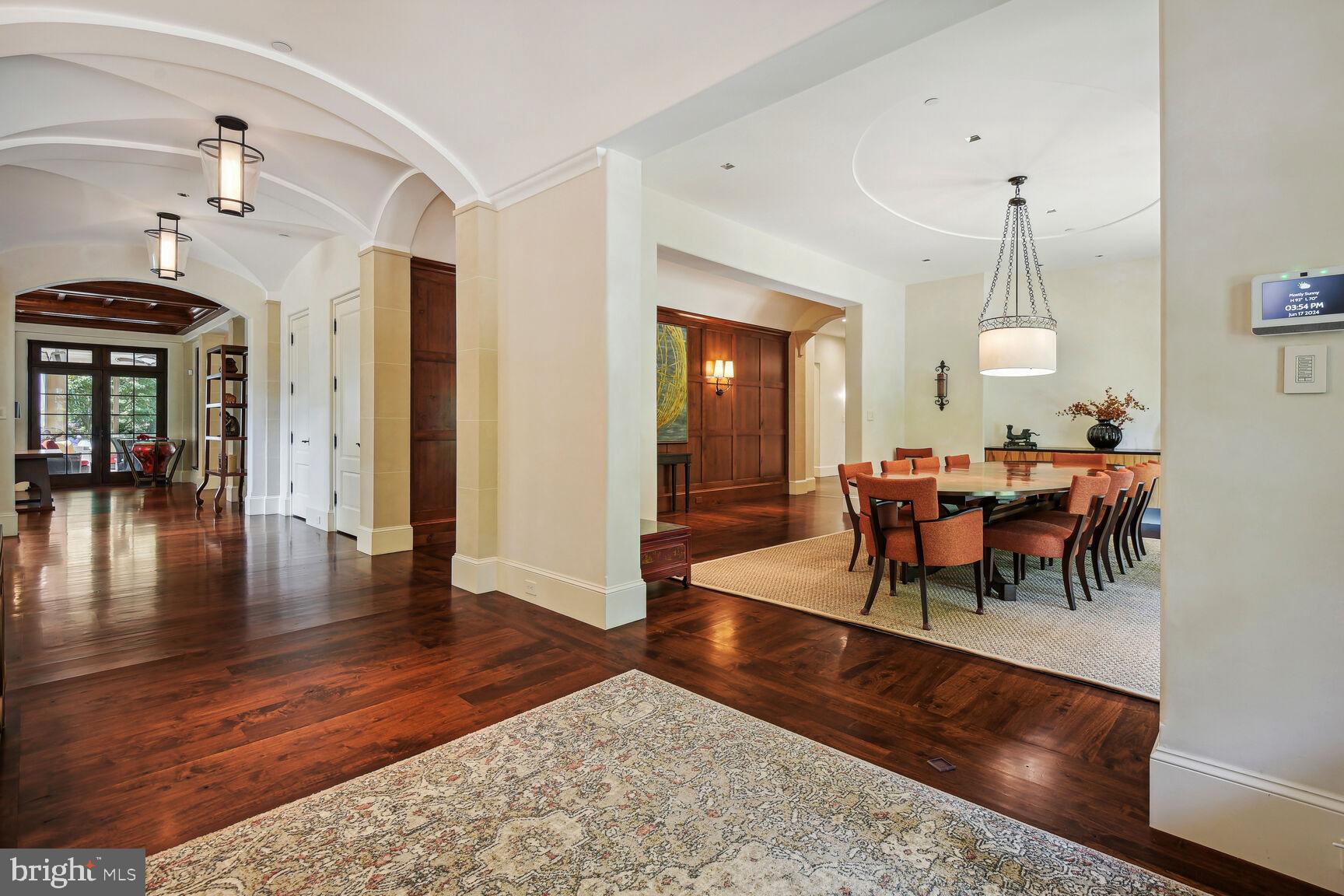 BURNING TREE - Residential