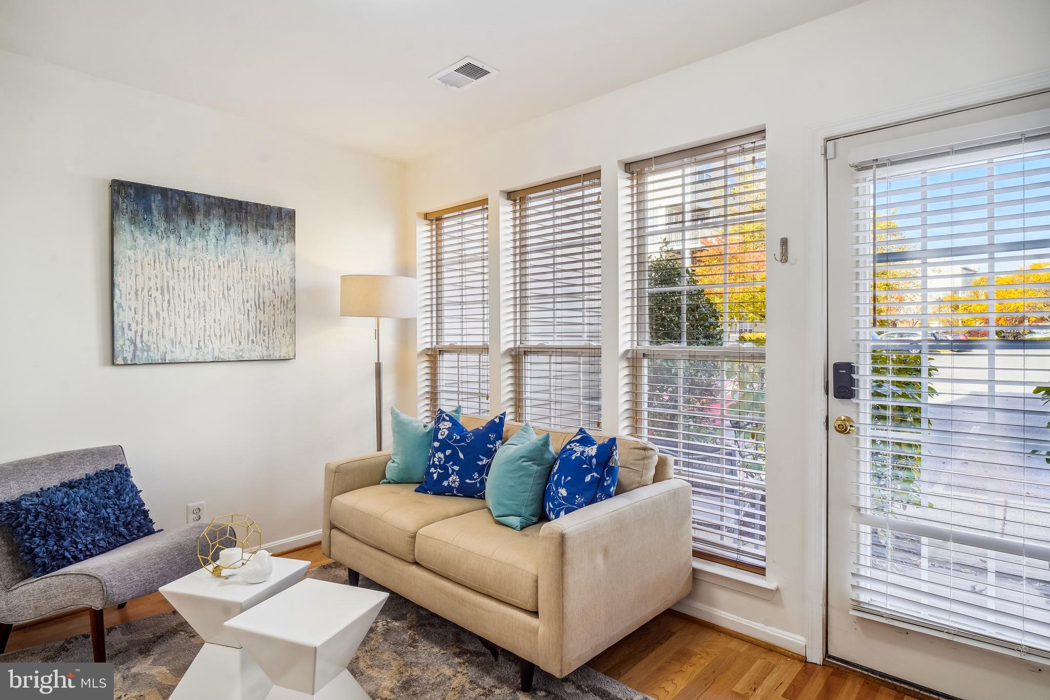 FALLSGROVE - Residential