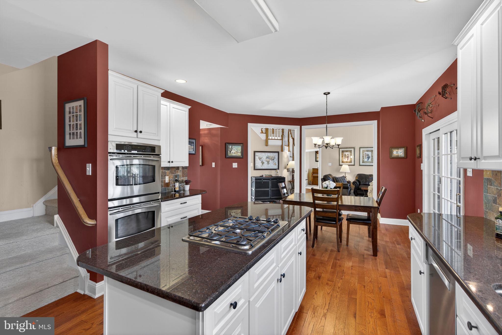 HILLS AT NORTHAMPT - Residential